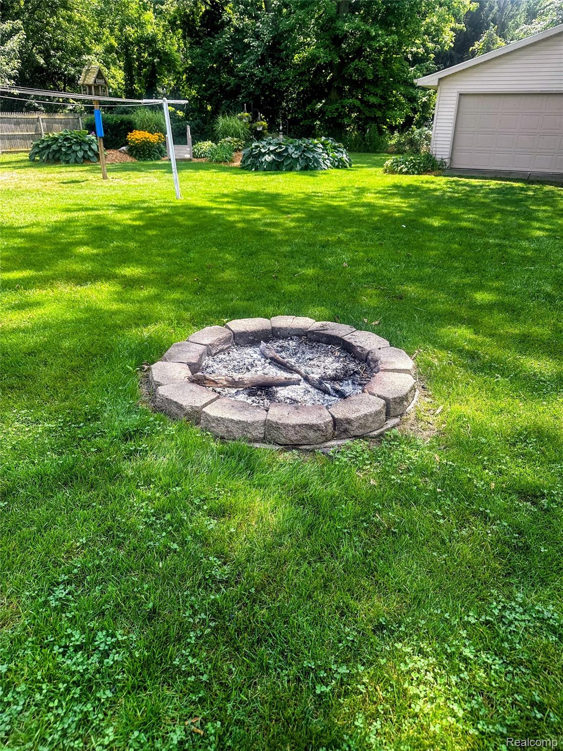 10361 Coldwater Road Property Photo 30
