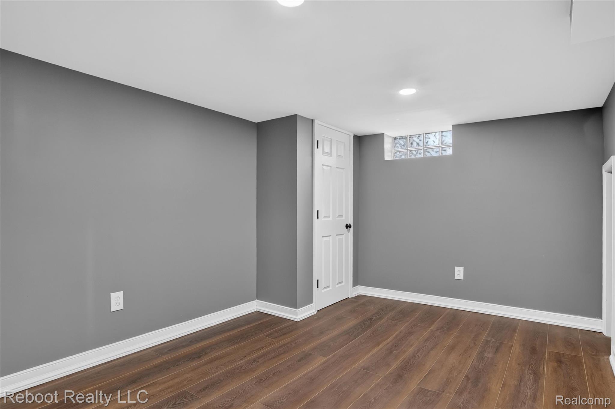 20025 Mccormick Street Property Photo 26
