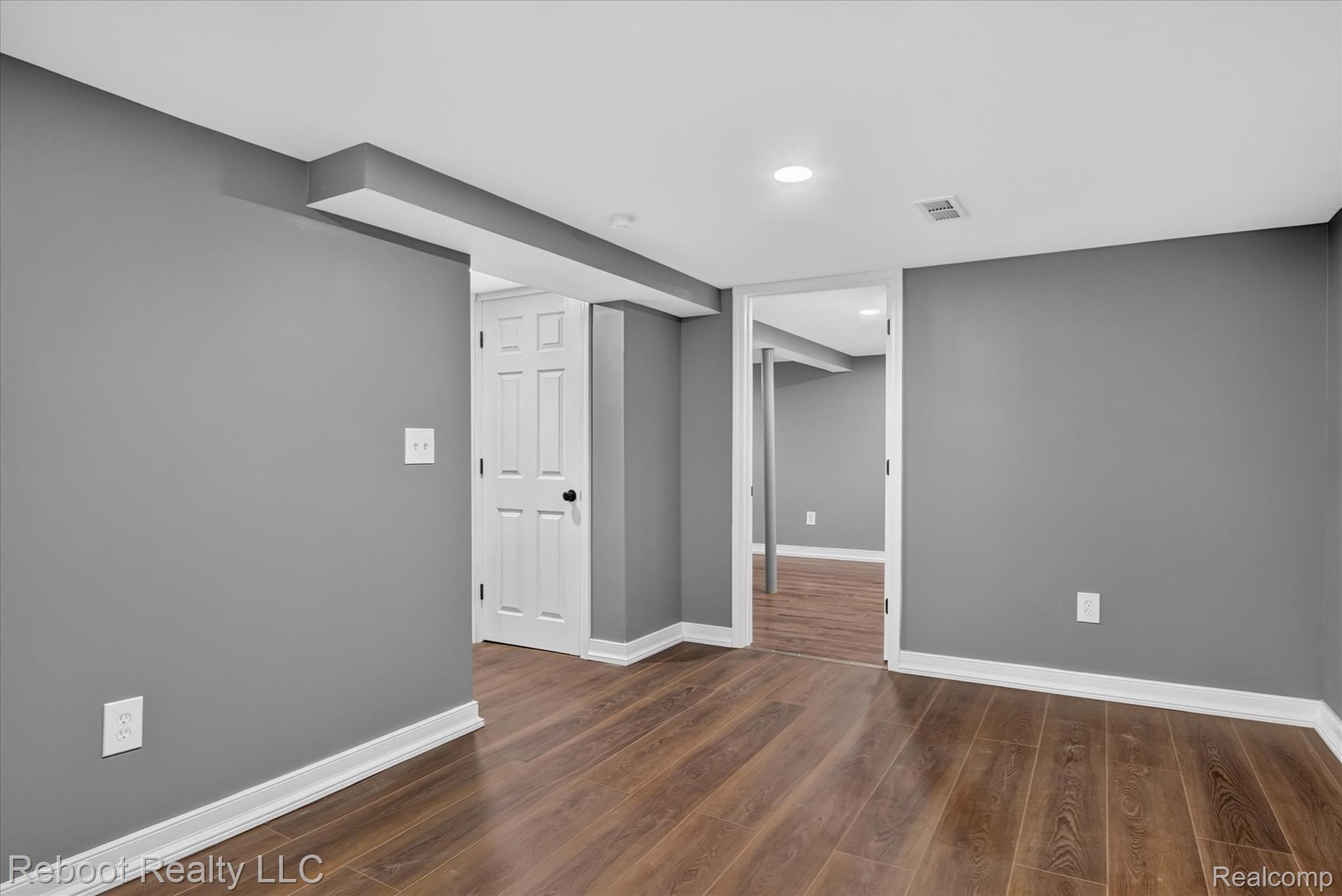 20025 Mccormick Street Property Photo 27