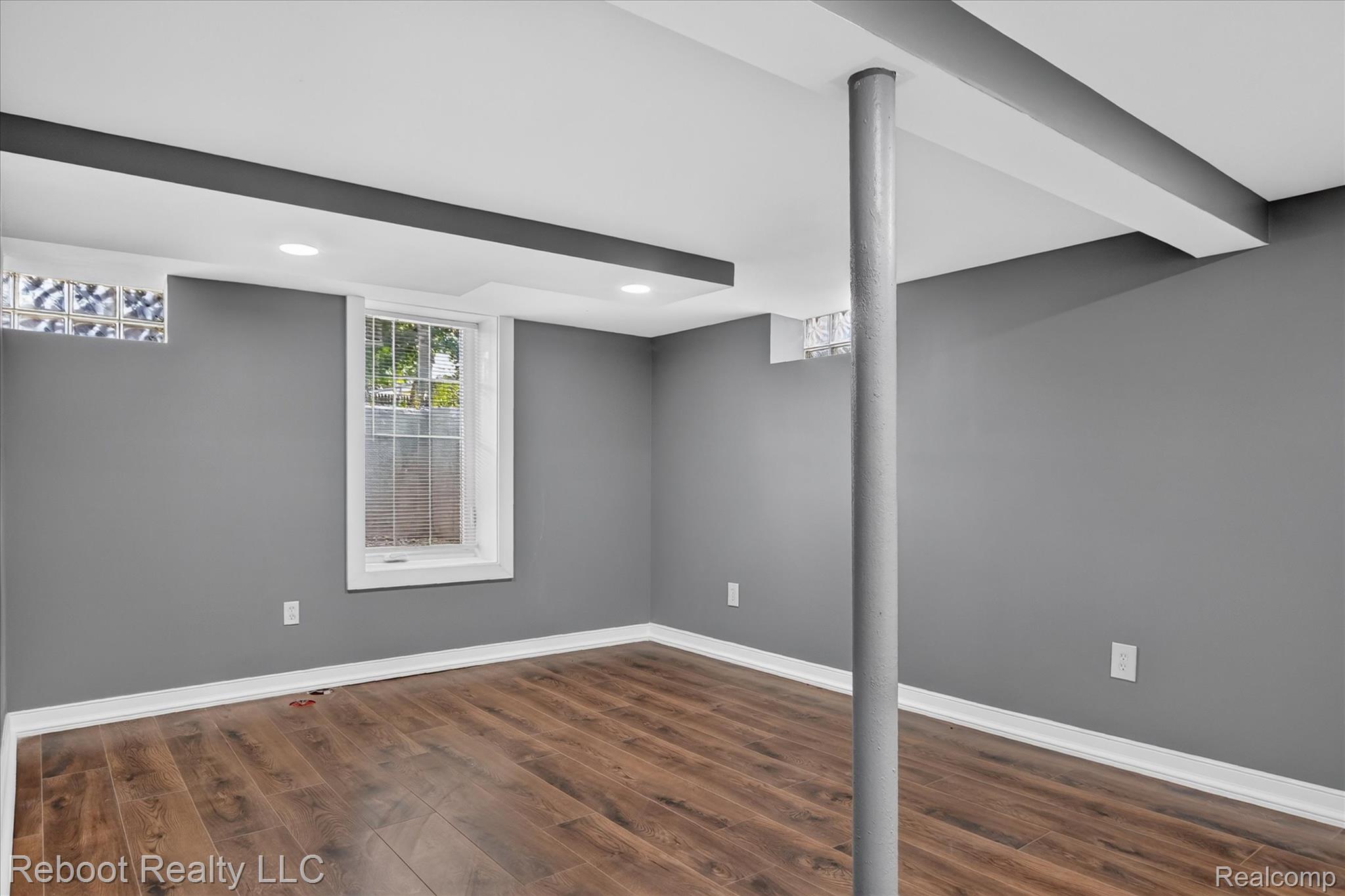 20025 Mccormick Street Property Photo 29