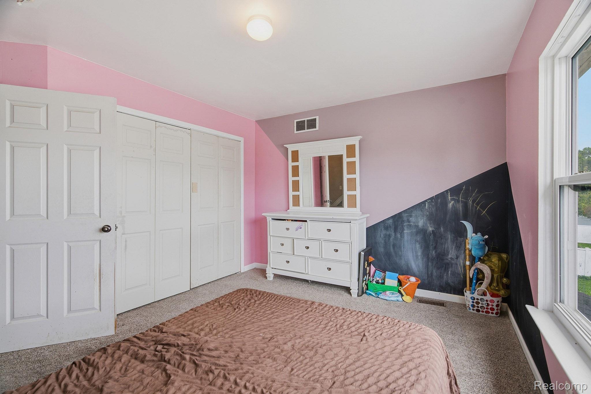 32627 Creekview St Property Photo 26
