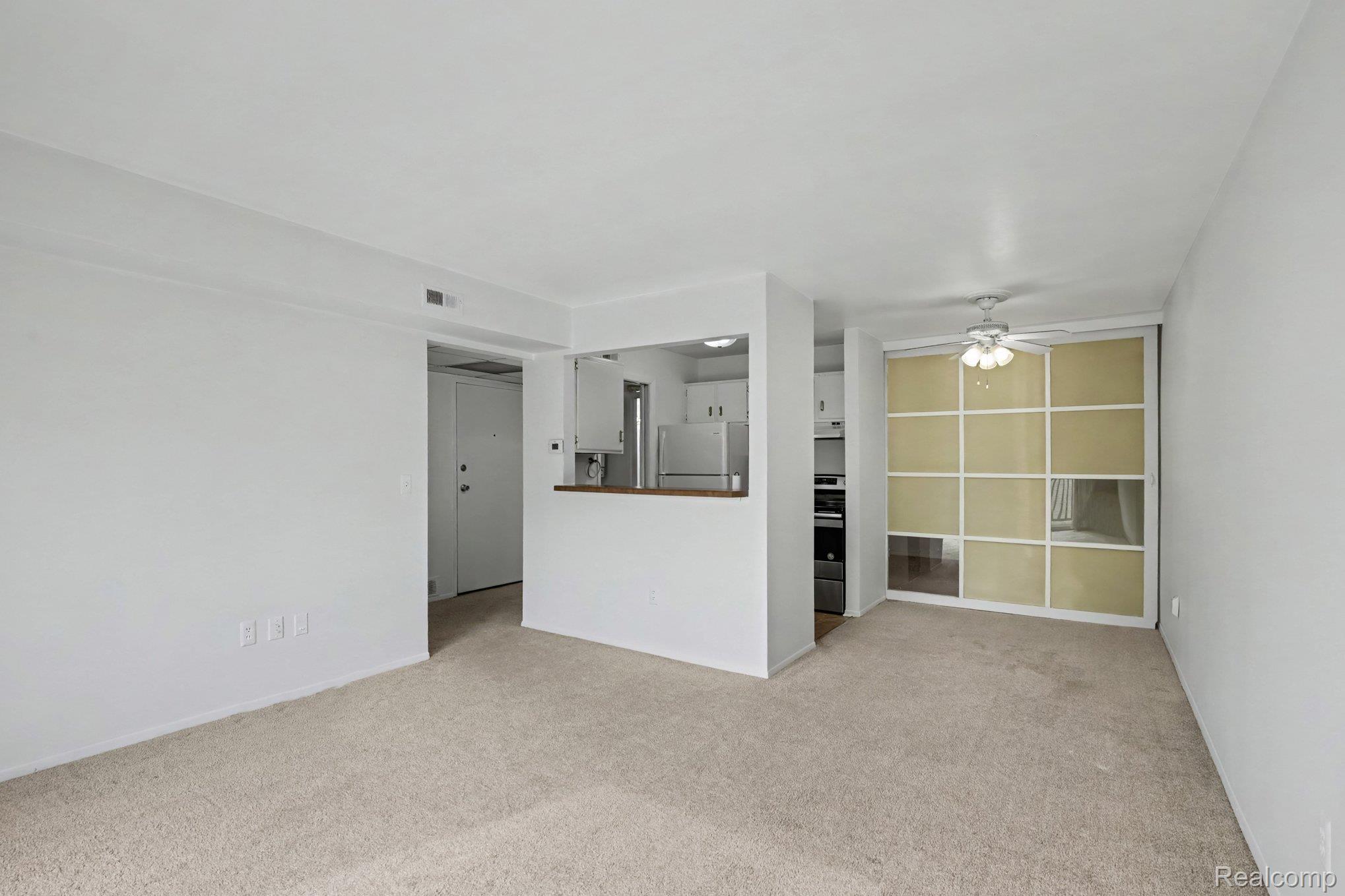 833 Bloomfield Village Boulevard G Property Photo 3