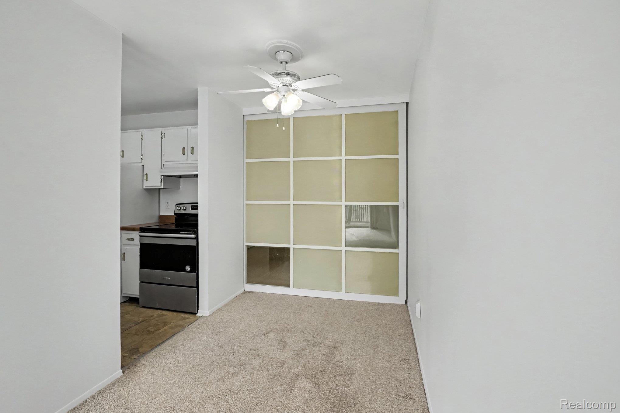 833 Bloomfield Village Boulevard G Property Photo 4