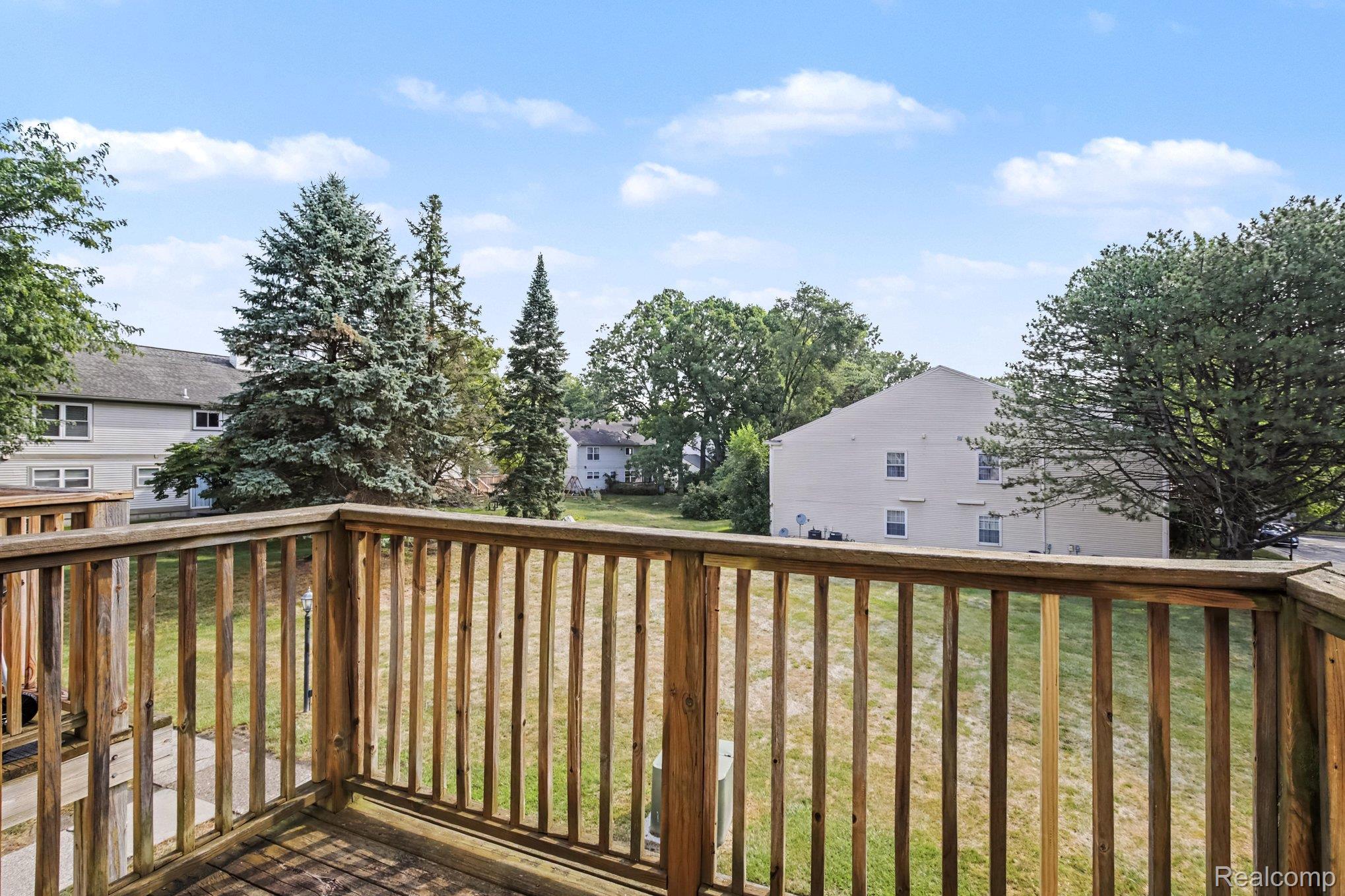 833 Bloomfield Village Boulevard G Property Photo 6