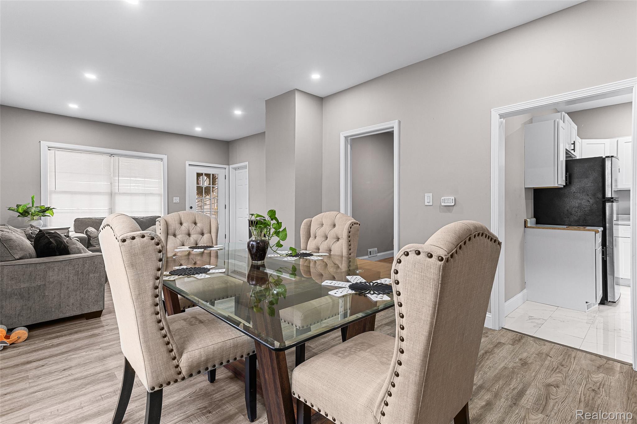 4472 French Road Property Photo 6