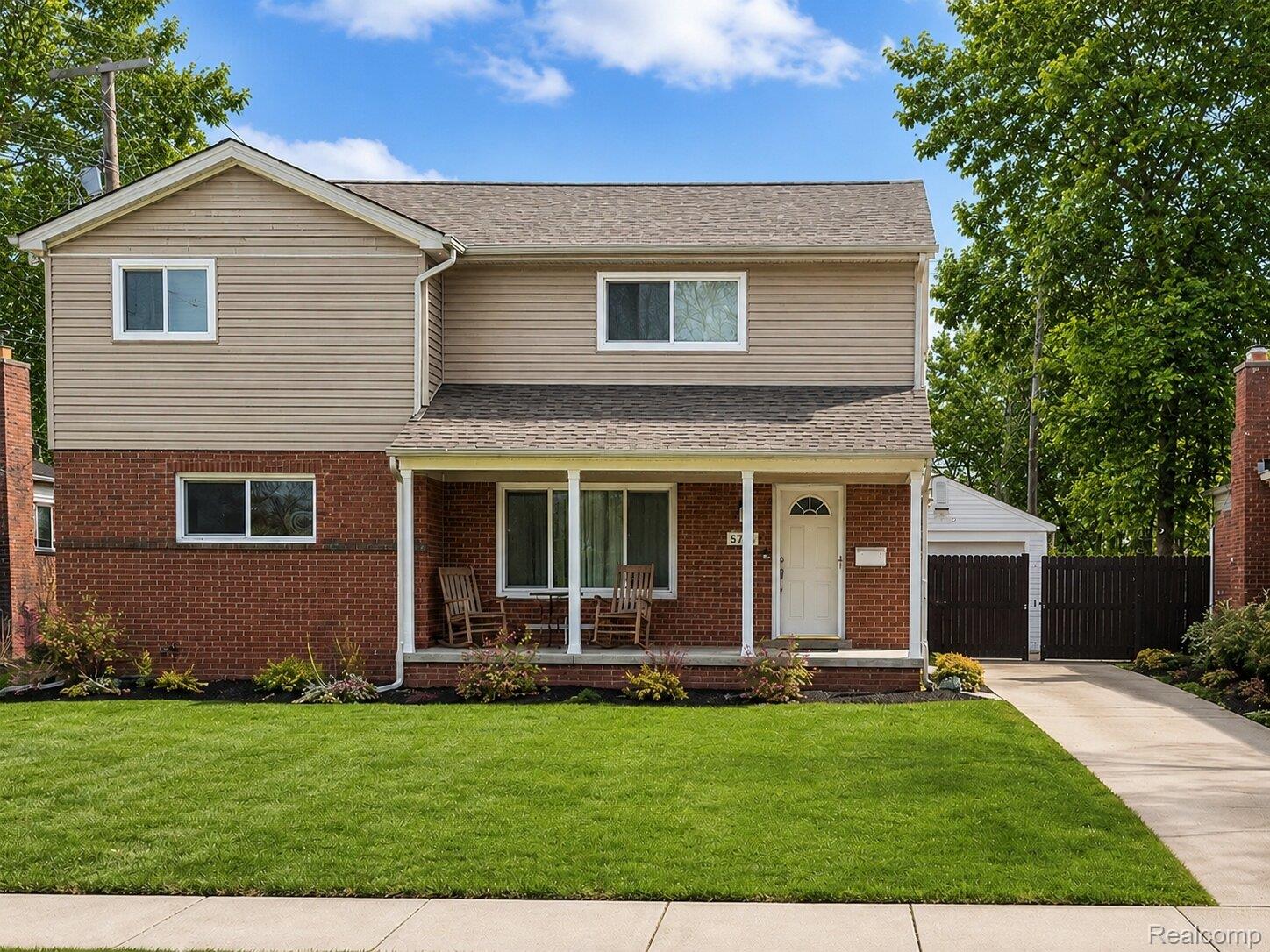 34024 Glenview Drive Property Photo 1