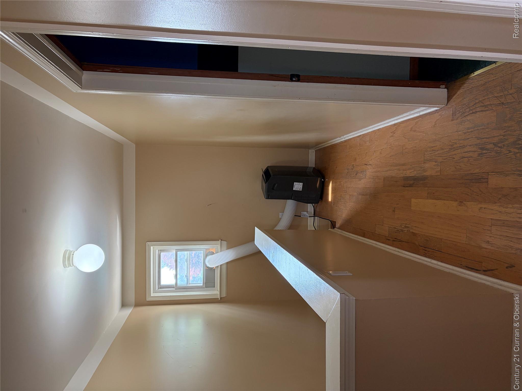 14843 White Avenue Property Photo 27