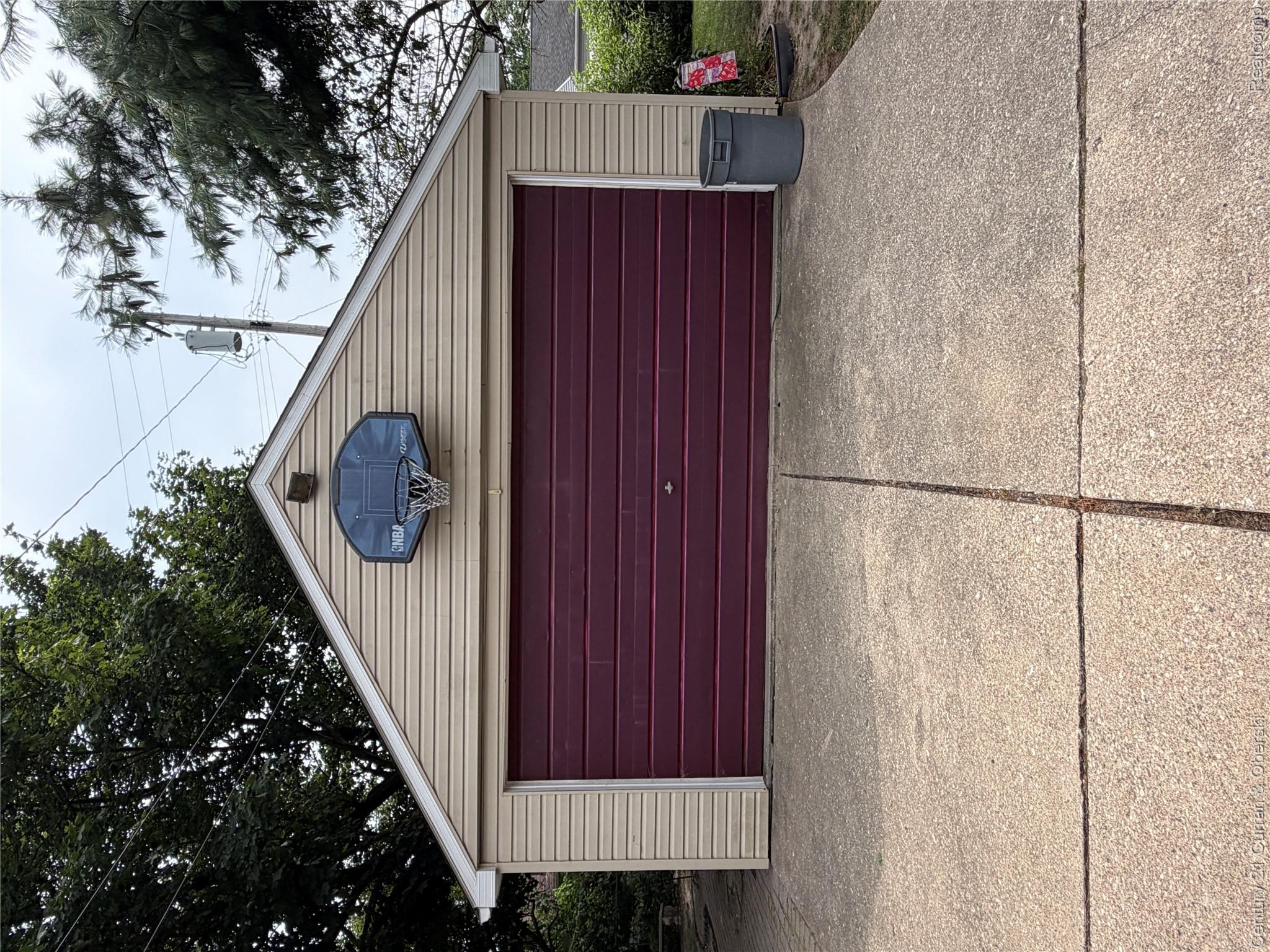 14843 White Avenue Property Photo 47