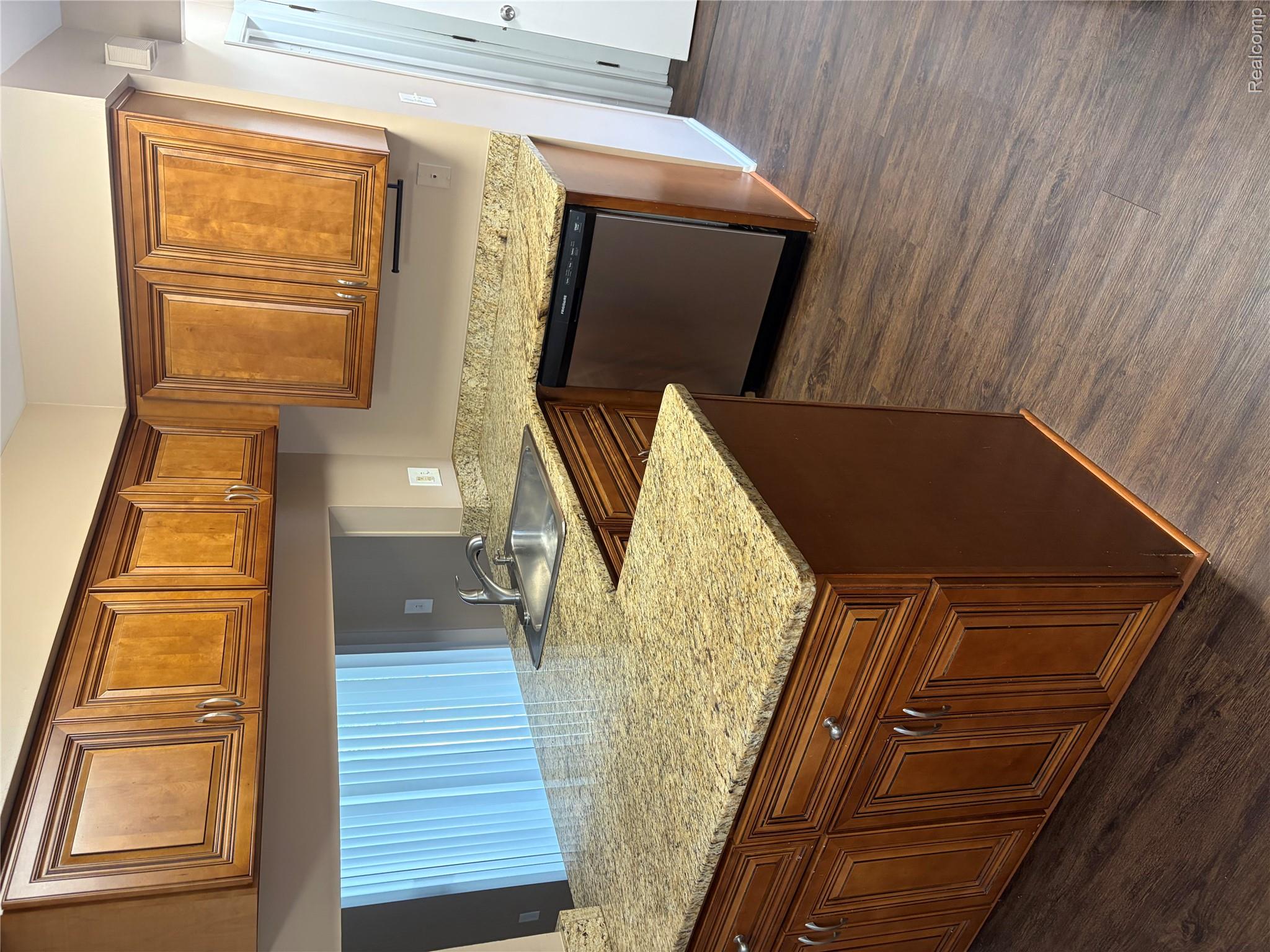 8461 Forrest Drive Property Photo 4