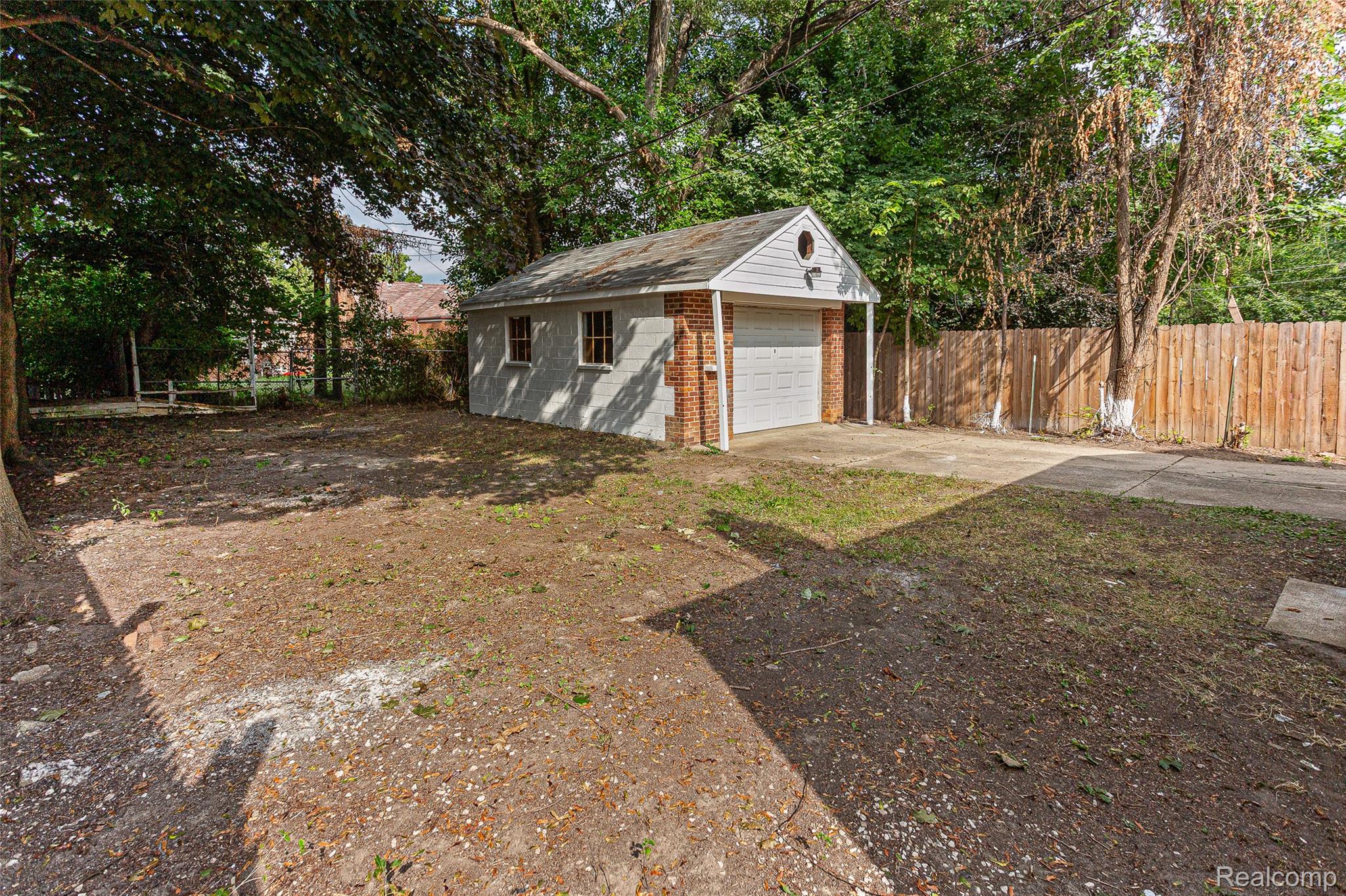 19953 Stansbury Street Property Photo 26