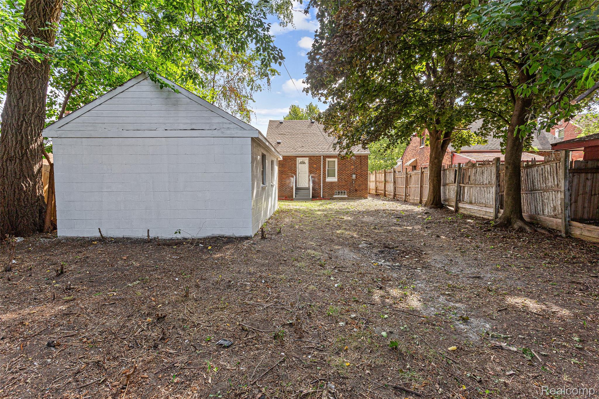 19953 Stansbury Street Property Photo 28