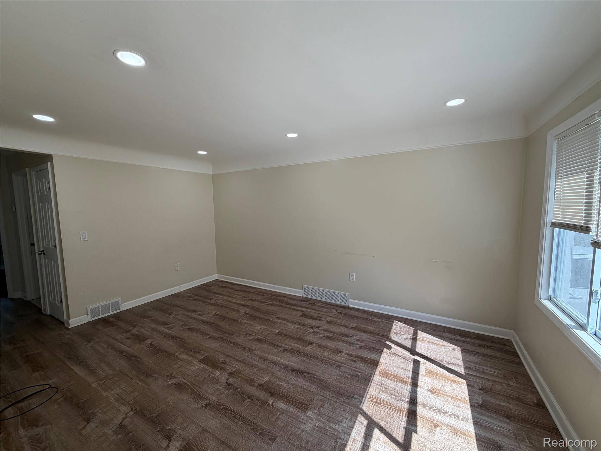 7459 Asbury Park Property Photo 2