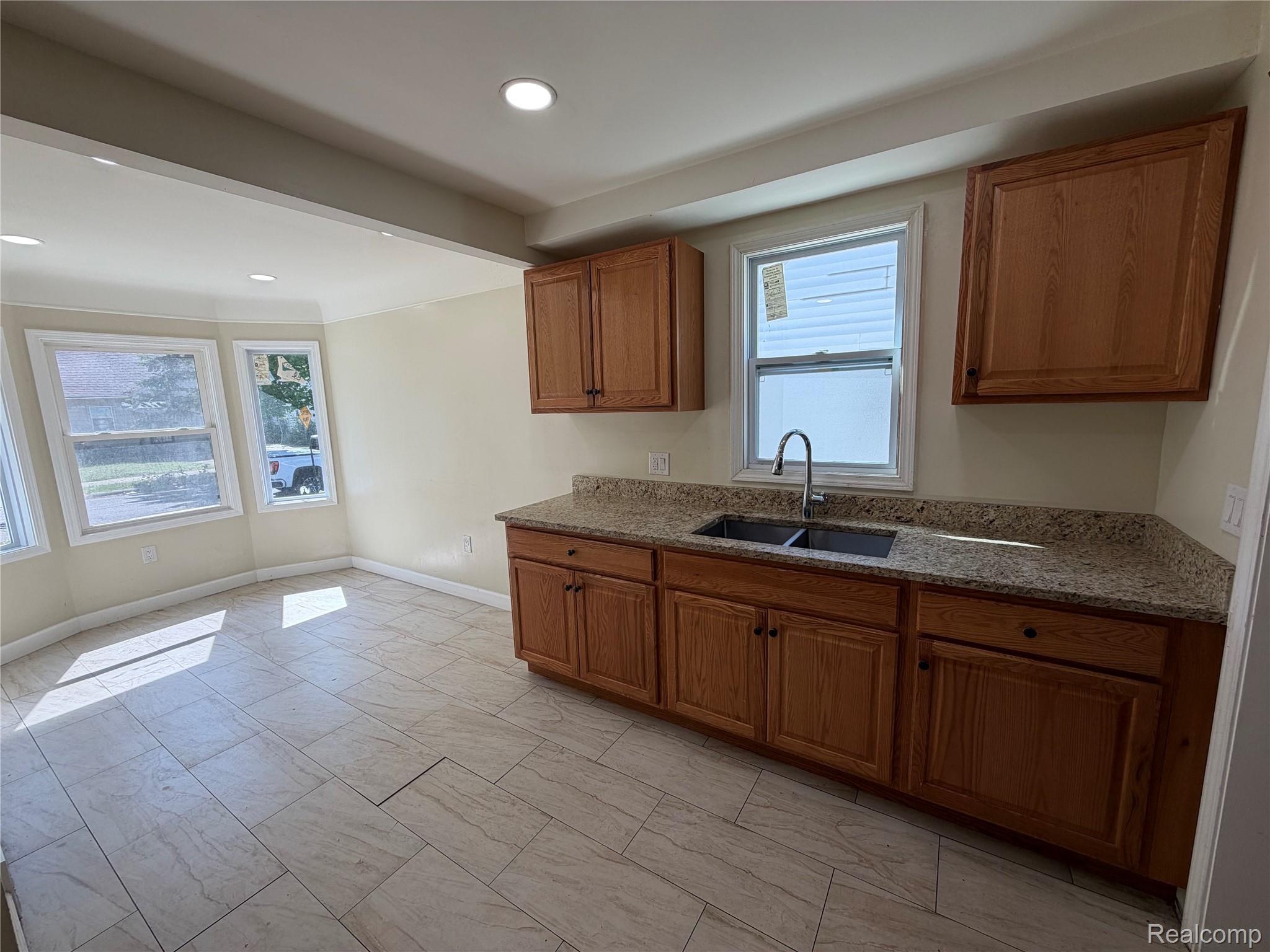 7459 Asbury Park Property Photo 5