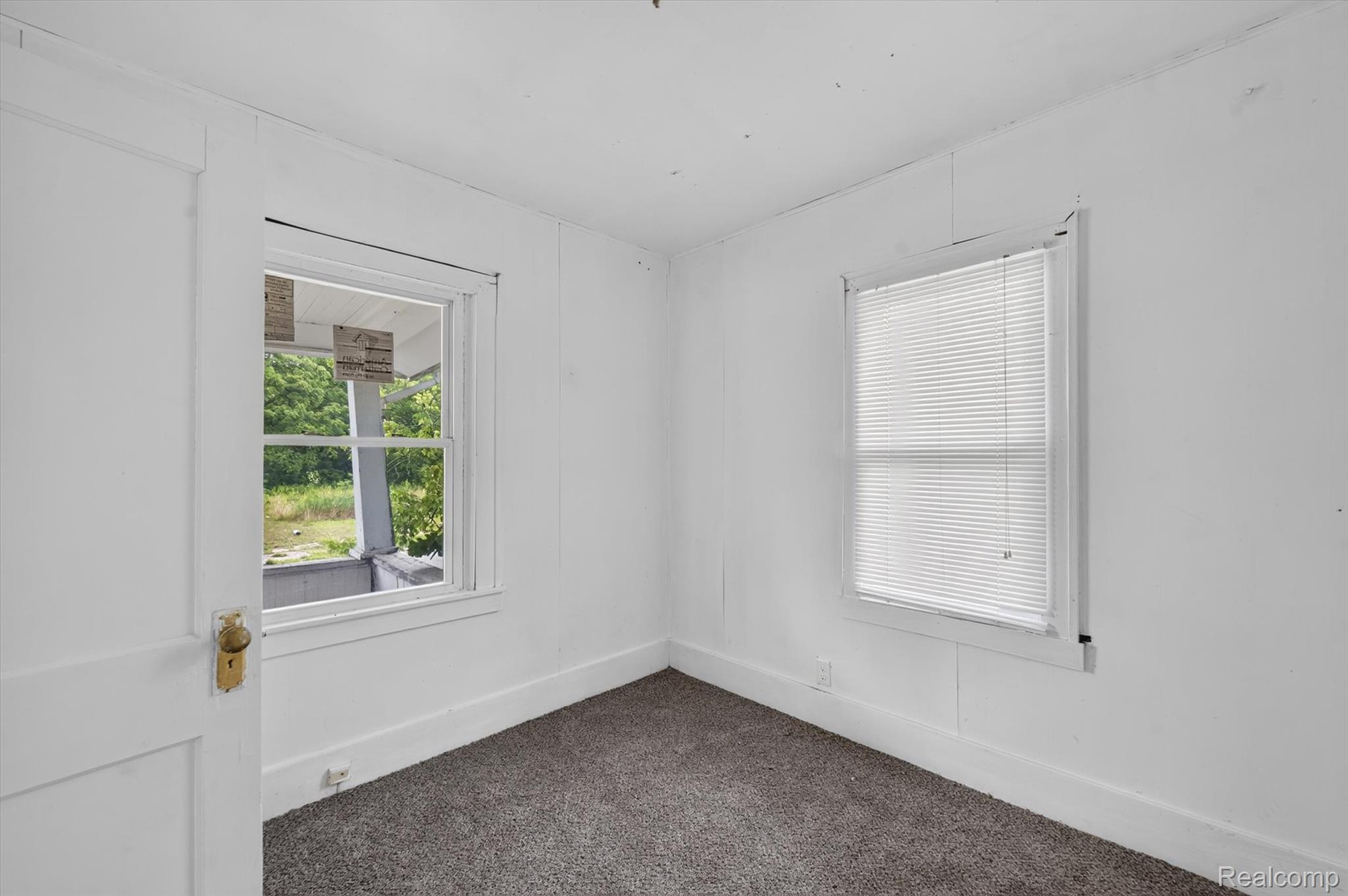 126 E Gracelawn Avenue Property Photo 15