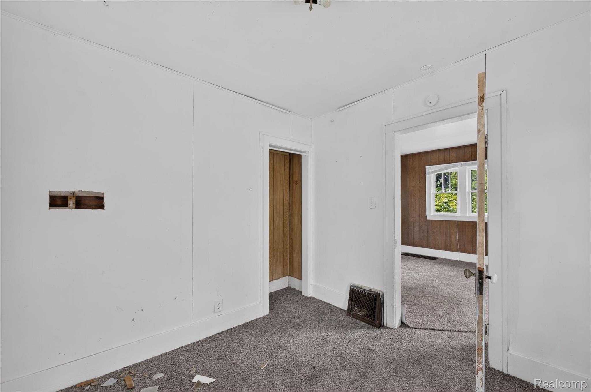 126 E Gracelawn Avenue Property Photo 16