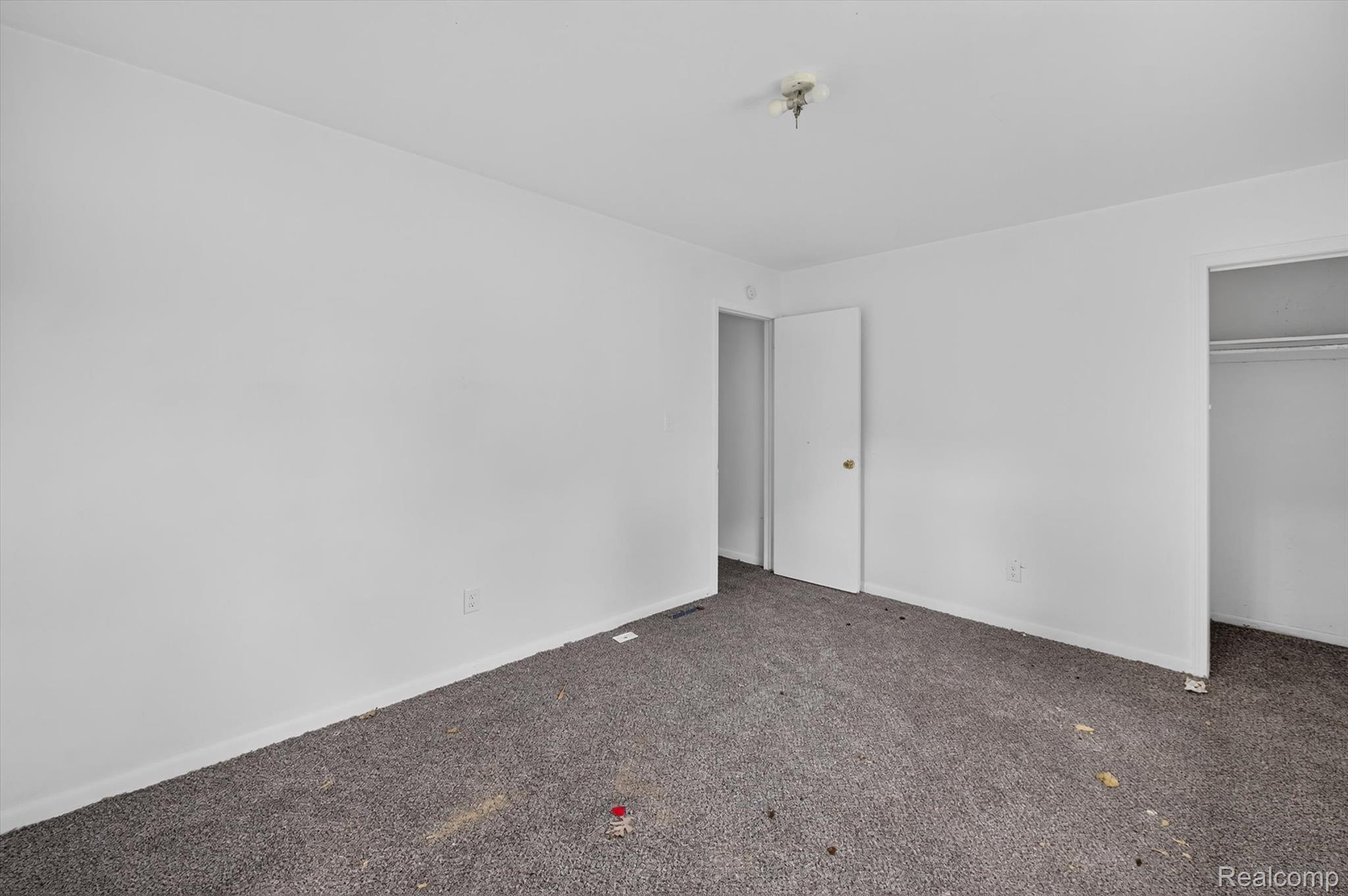 126 E Gracelawn Avenue Property Photo 20