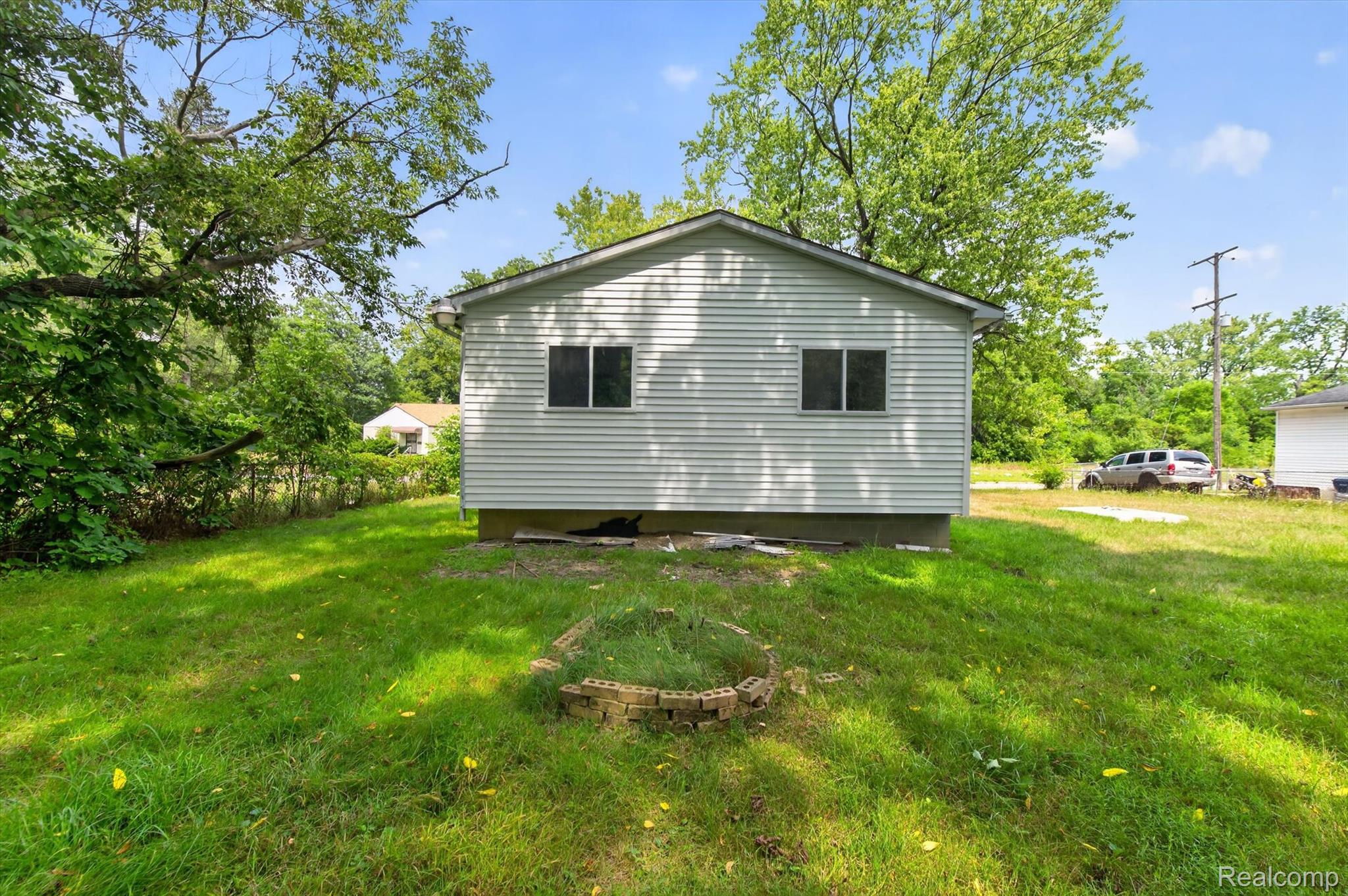 126 E Gracelawn Avenue Property Photo 25