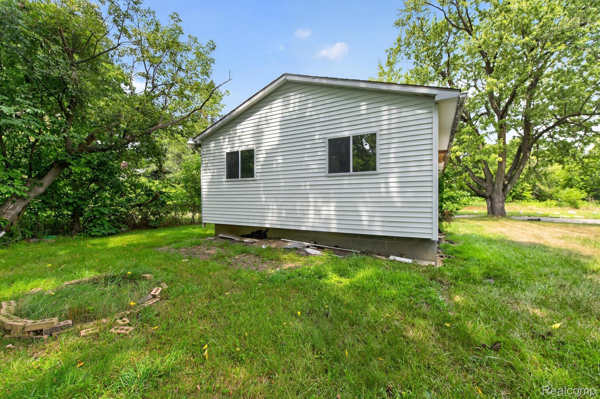126 E Gracelawn Avenue Property Photo 26