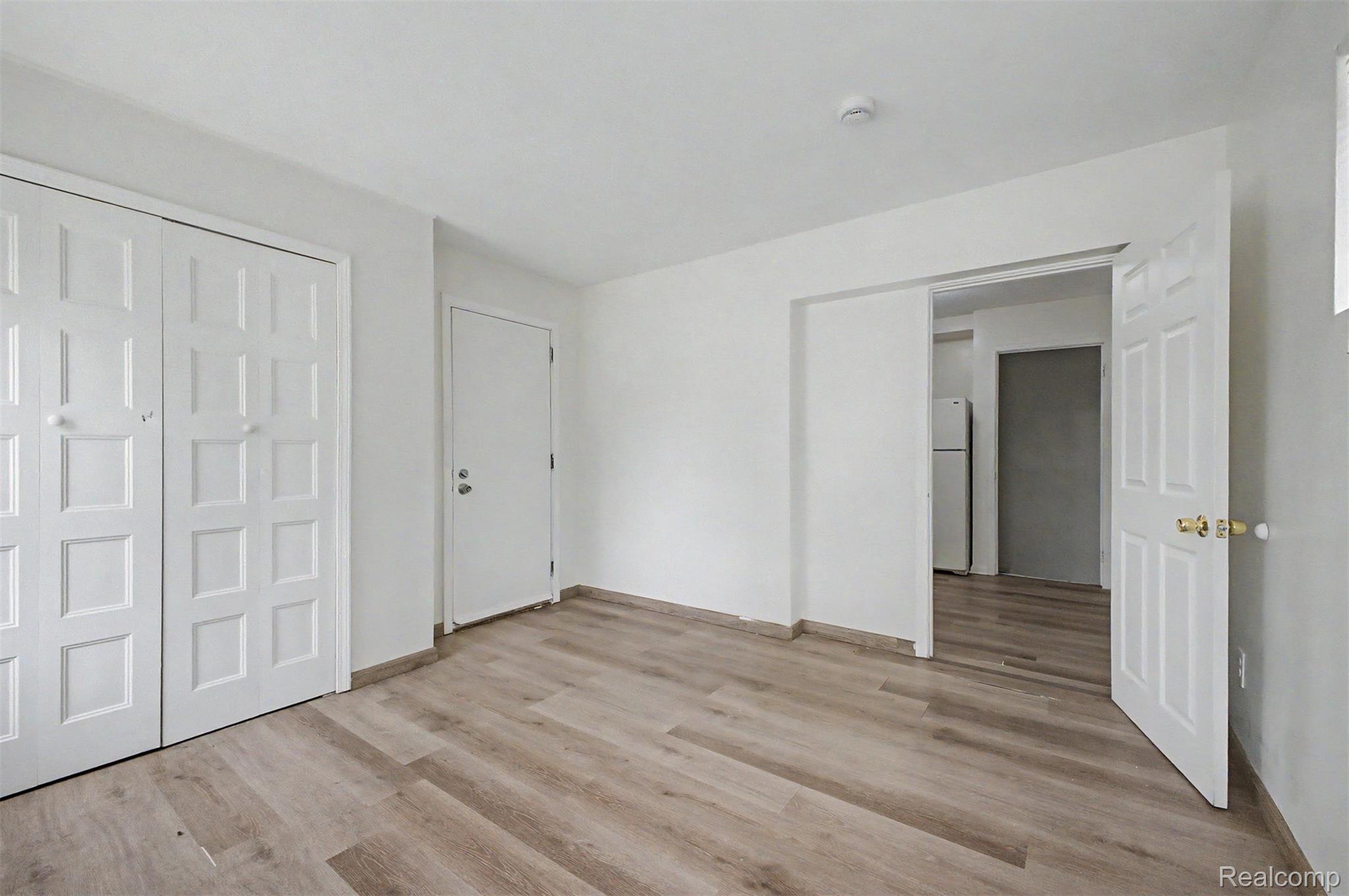8835 Robson Street Property Photo 15