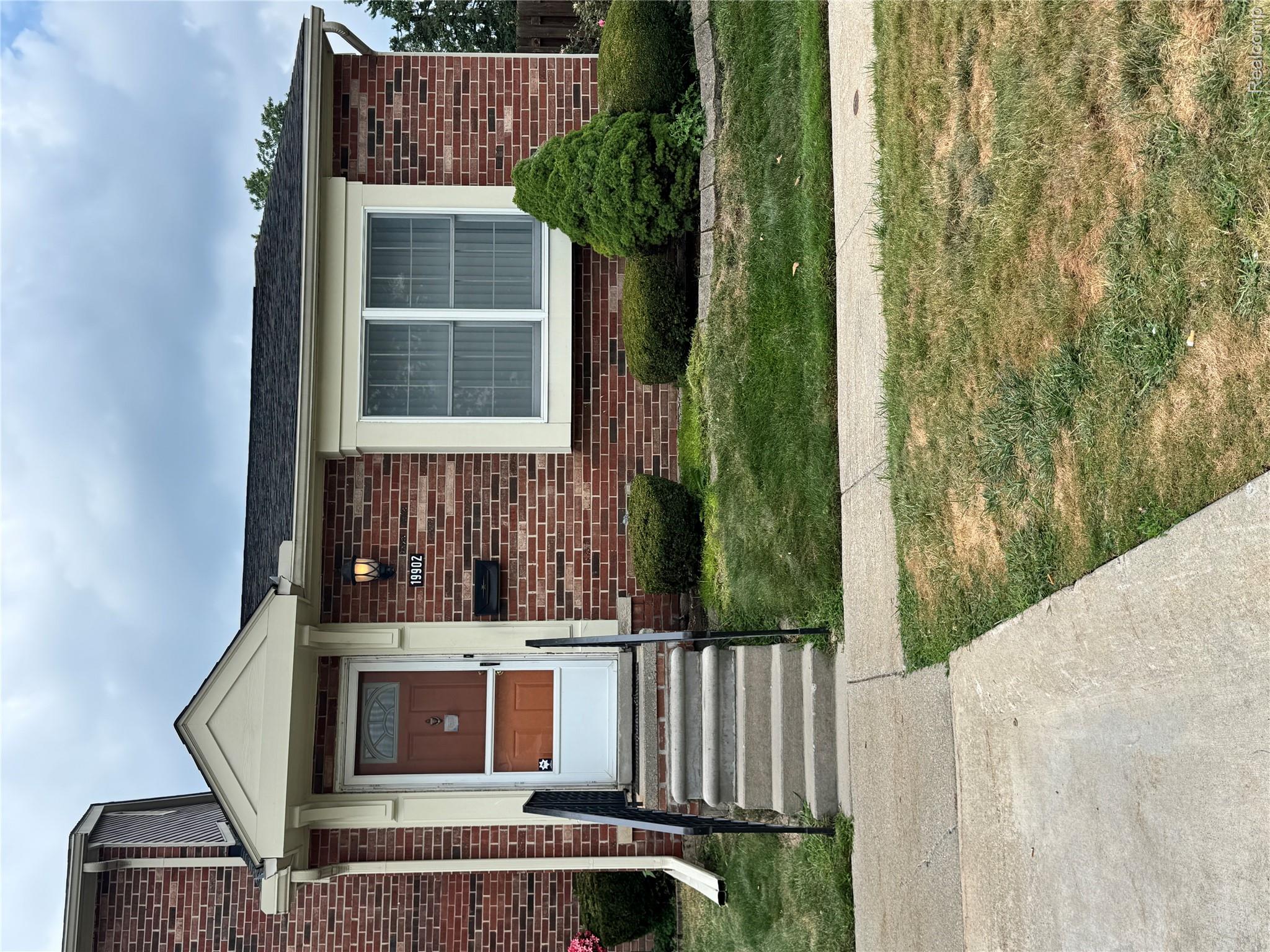 19902 Great Oaks Circle 129 Property Photo 1
