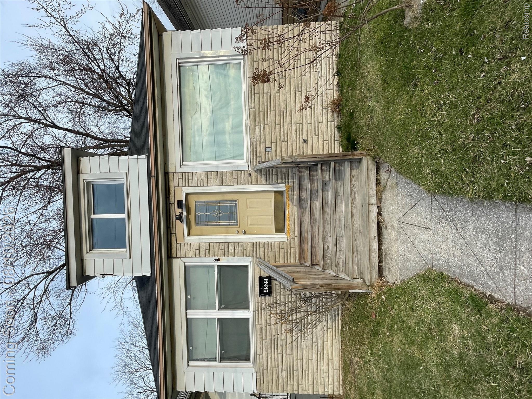 4525 6th Street