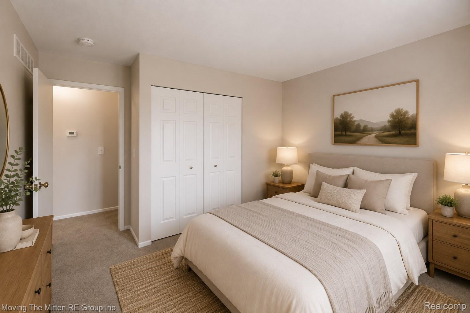 16222 Hillsbriar Drive Property Photo 9