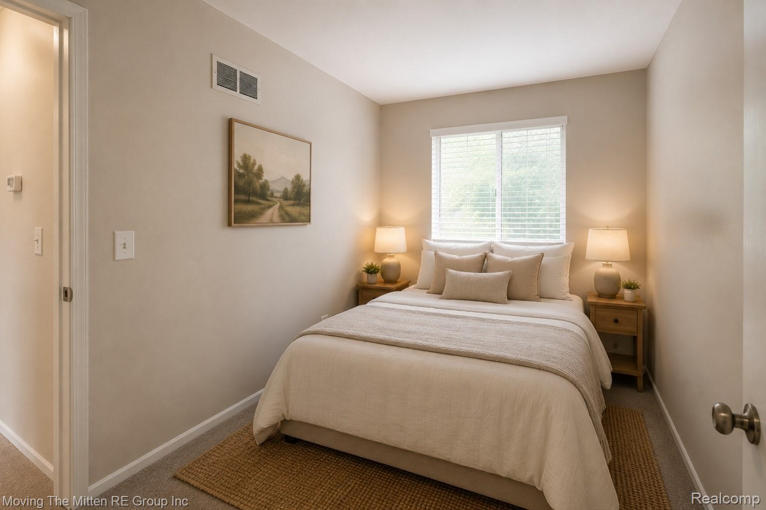 16222 Hillsbriar Drive Property Photo 10
