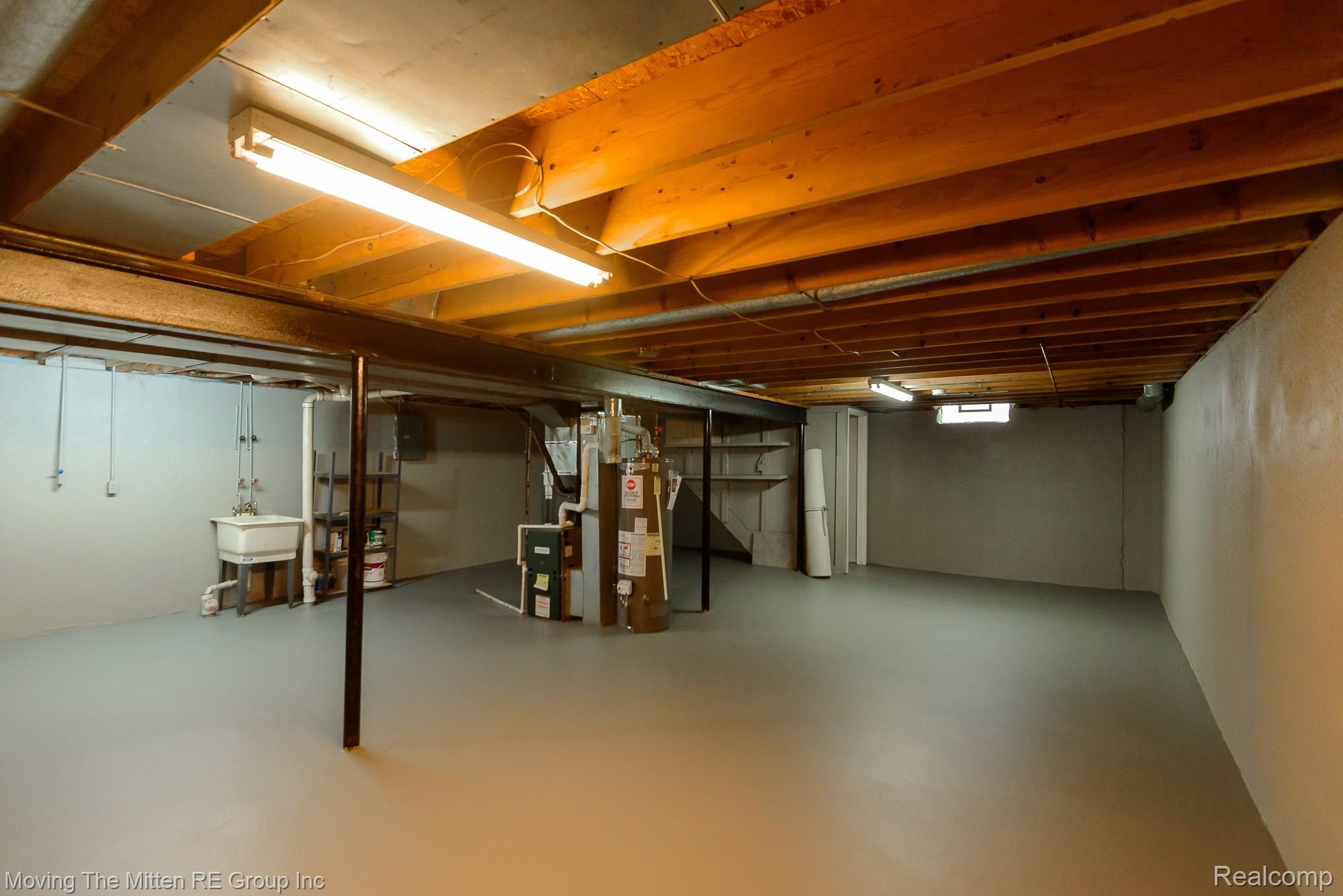 16222 Hillsbriar Drive Property Photo 14