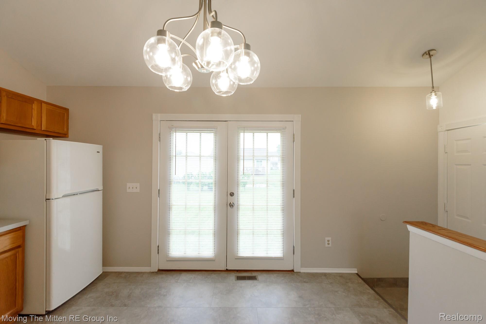 16222 Hillsbriar Drive Property Photo 28