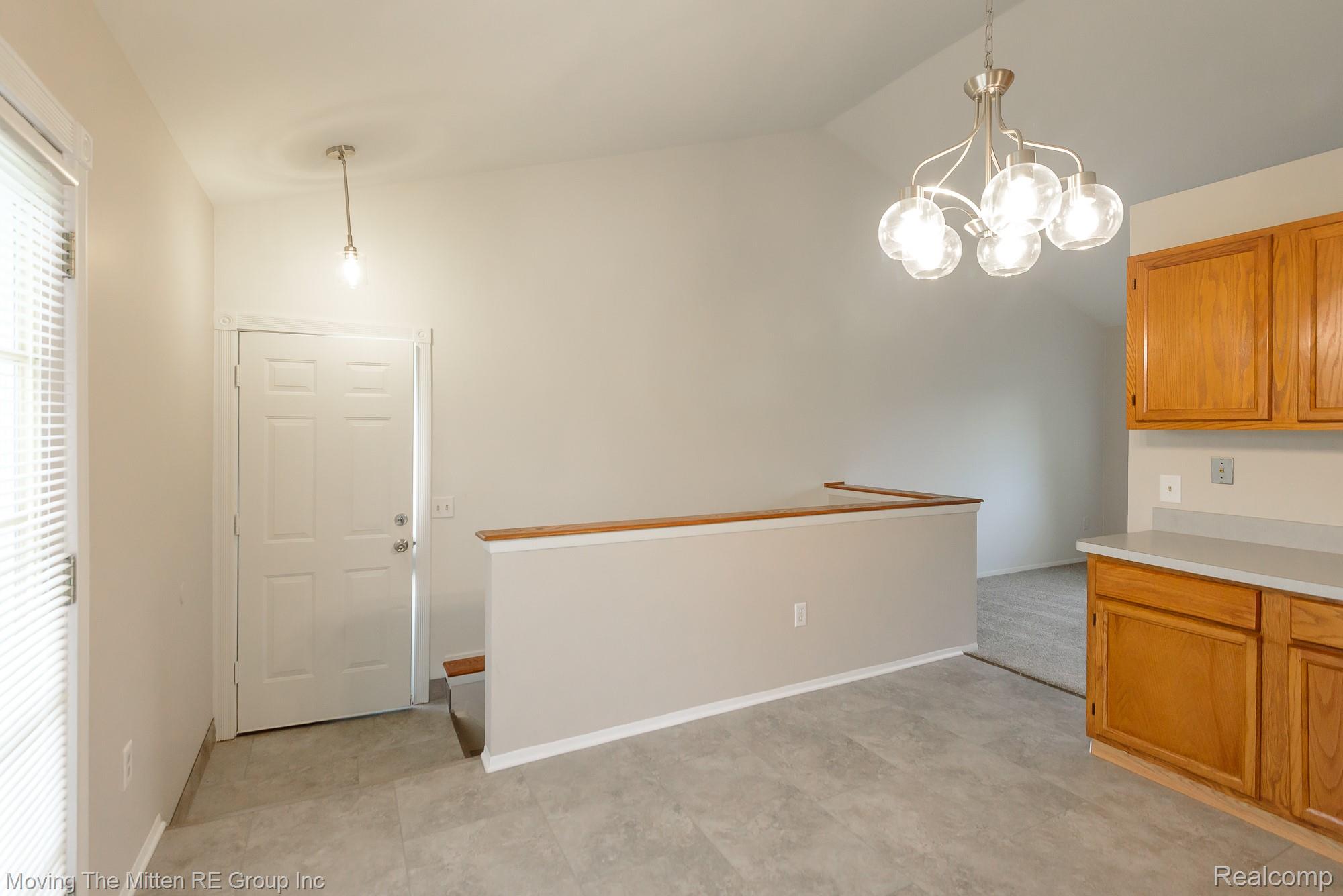 16222 Hillsbriar Drive Property Photo 29