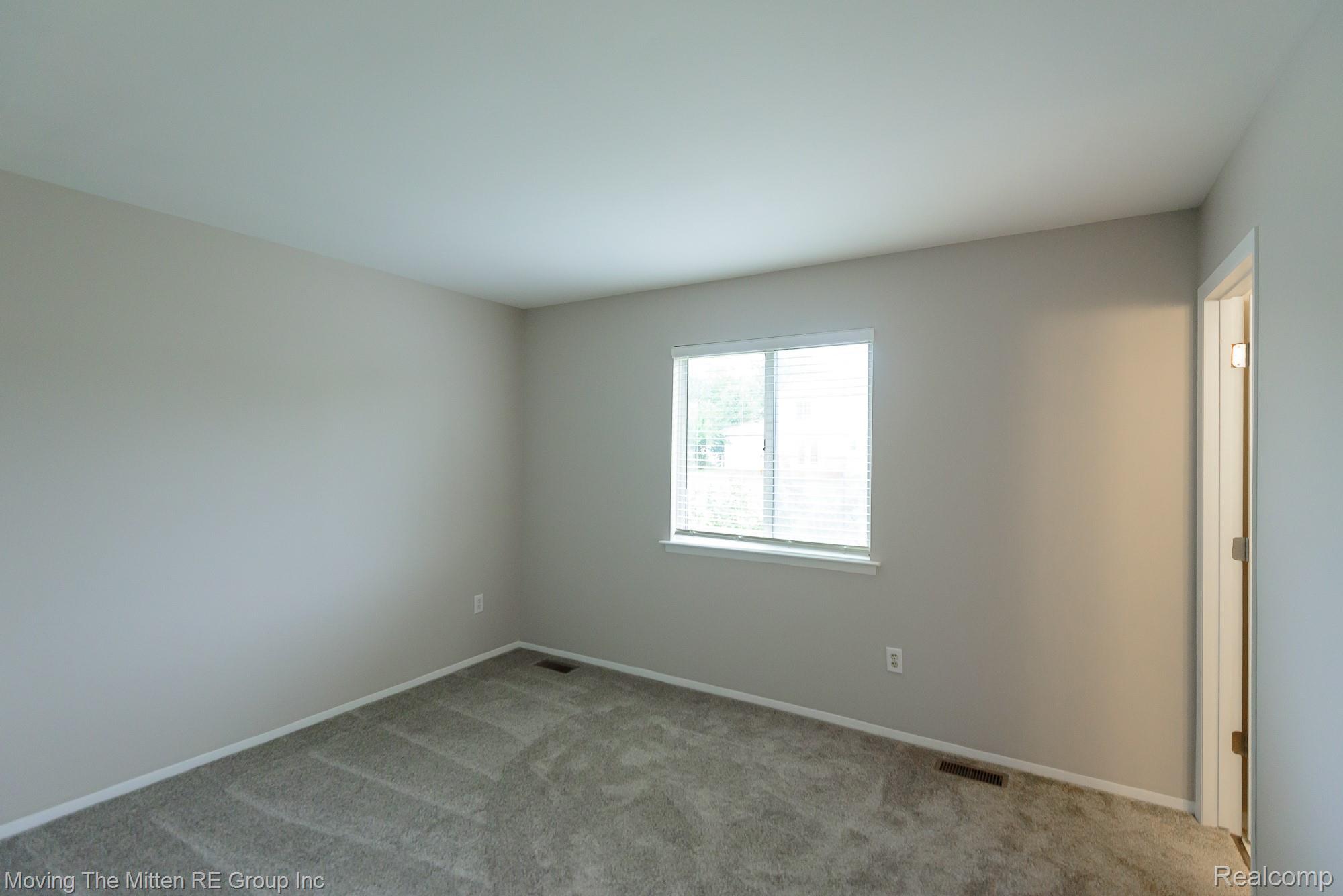 16222 Hillsbriar Drive Property Photo 30