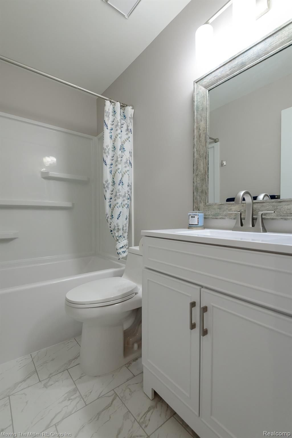 16222 Hillsbriar Drive Property Photo 36