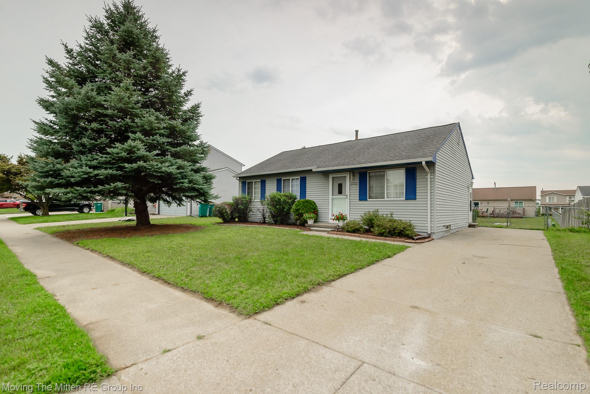 16222 Hillsbriar Drive Property Photo 41