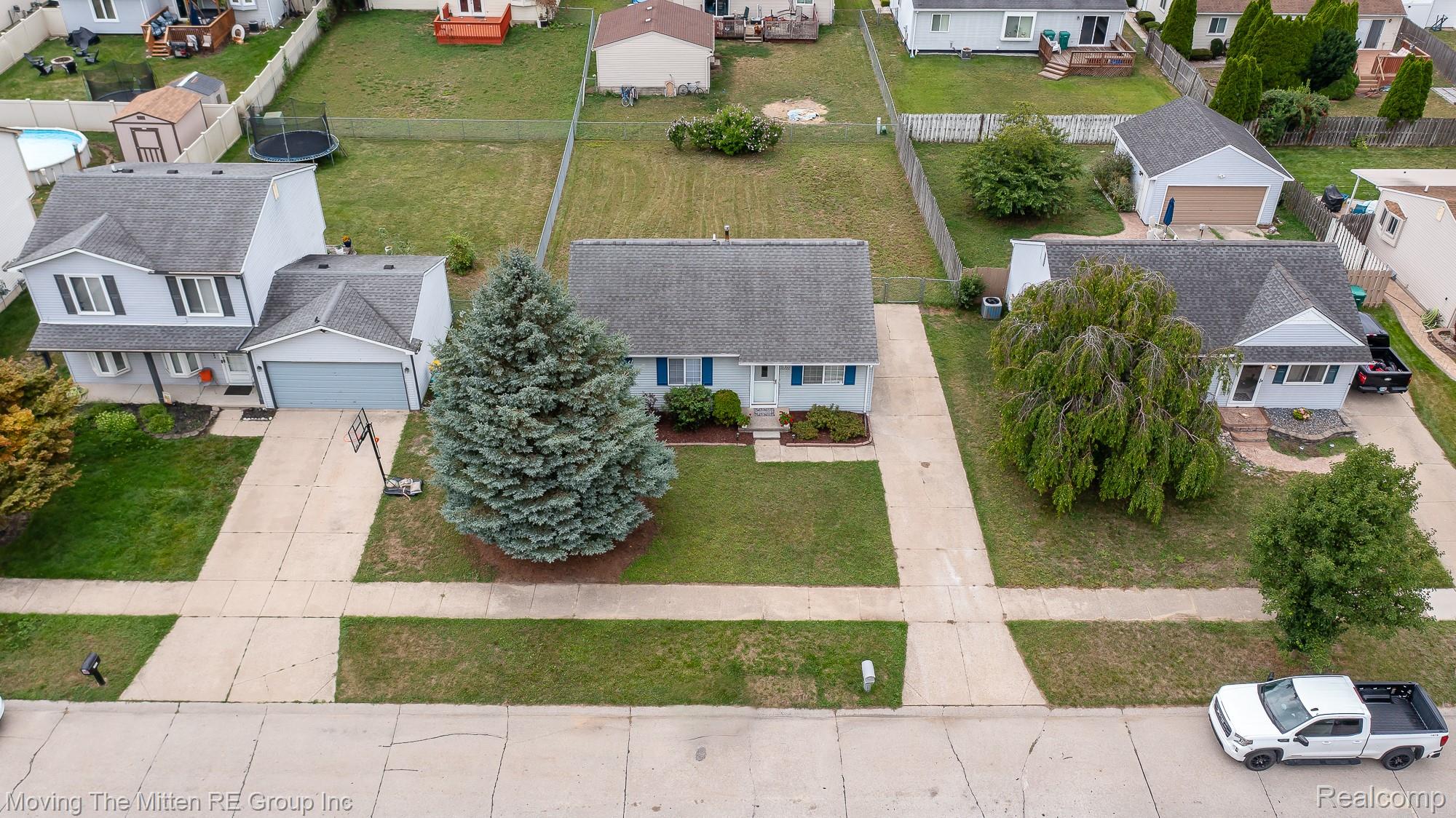 16222 Hillsbriar Drive Property Photo 42