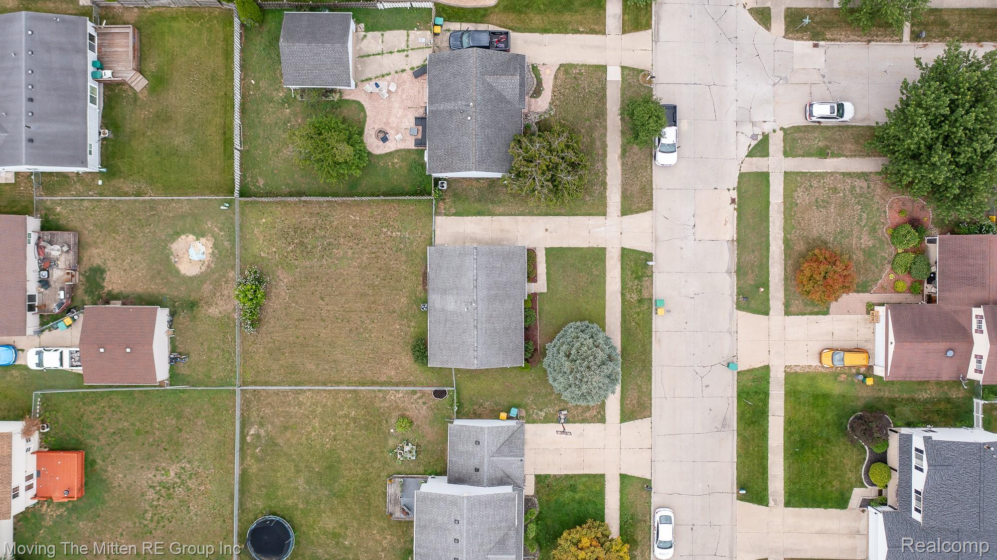 16222 Hillsbriar Drive Property Photo 44
