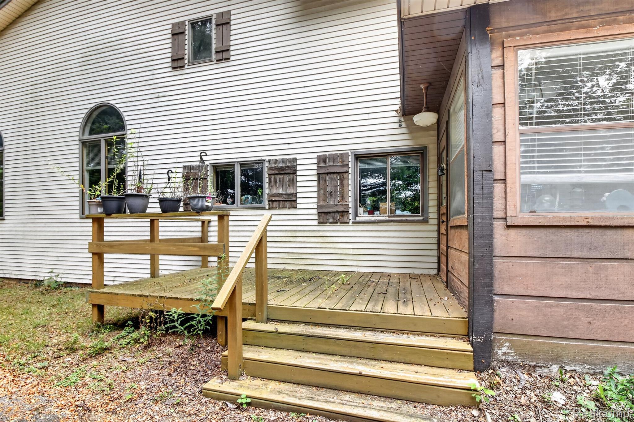 1817 S Baldwin Road Property Photo 18