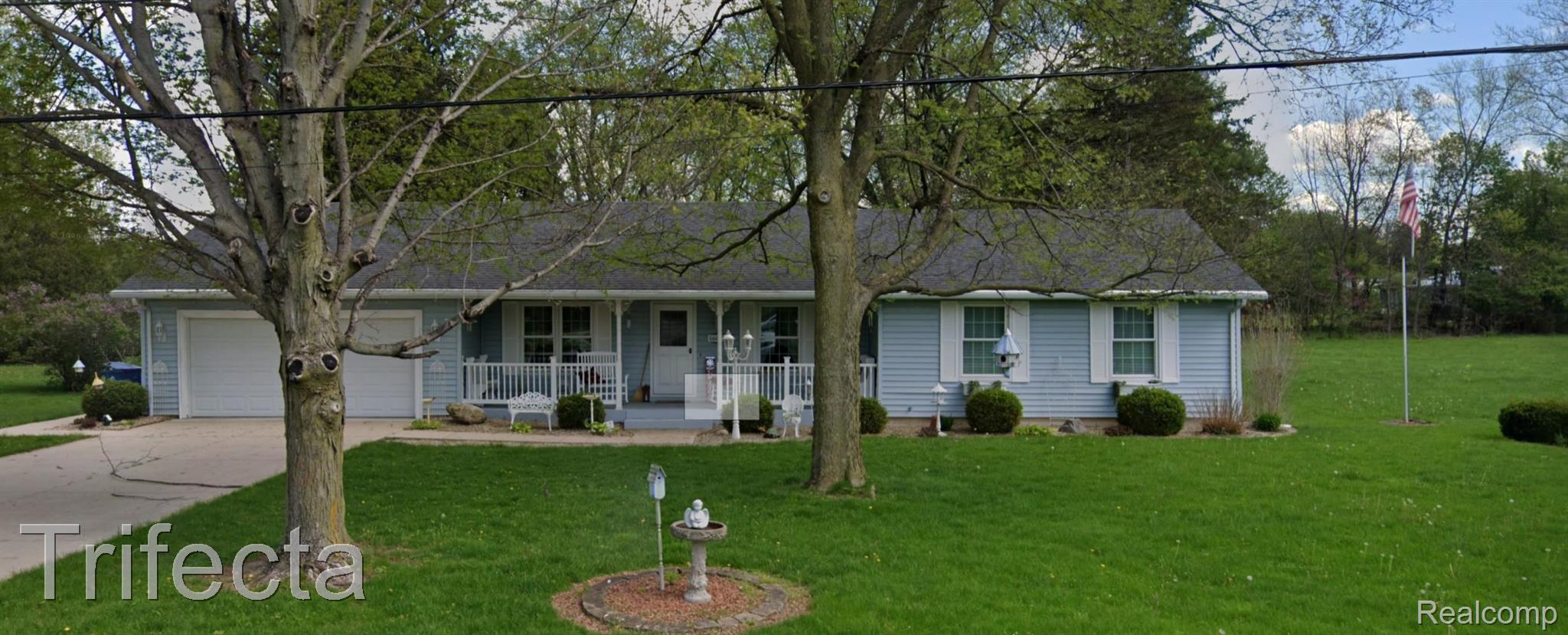 16019 Rivershore Lane Property Photo 1