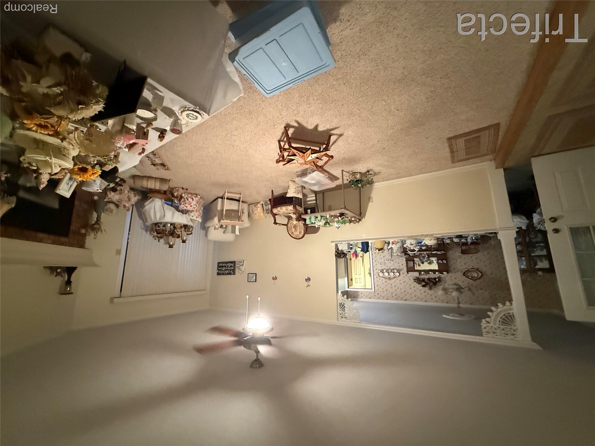 16019 Rivershore Lane Property Photo 2