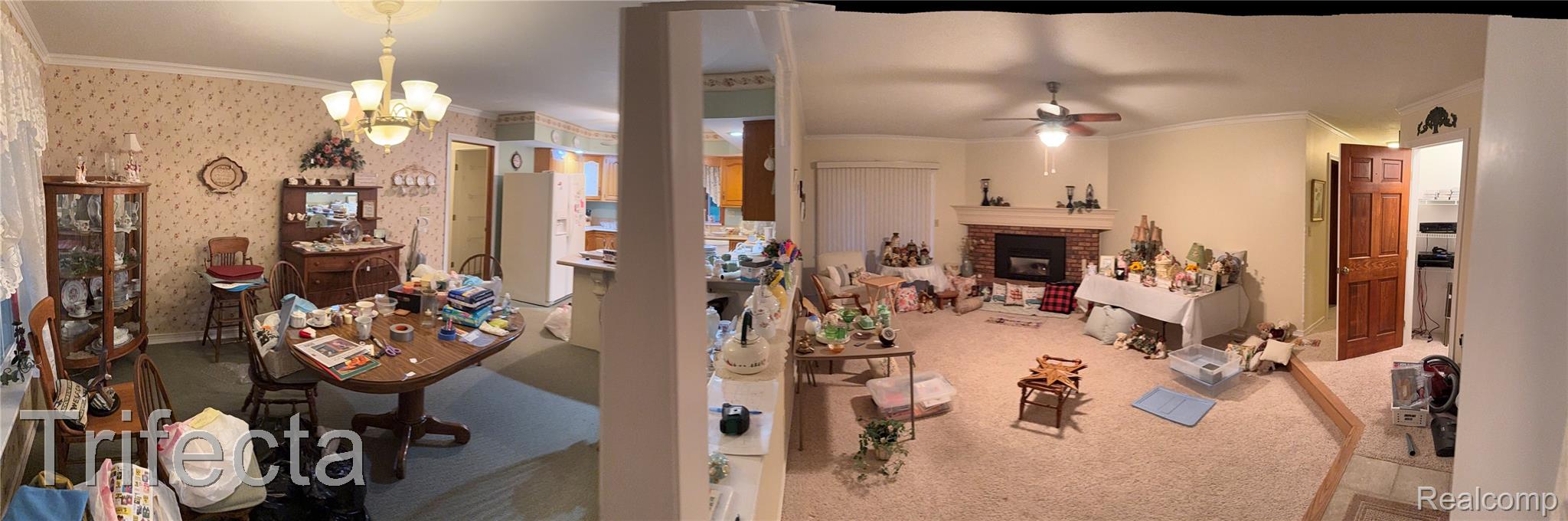 16019 Rivershore Lane Property Photo 3