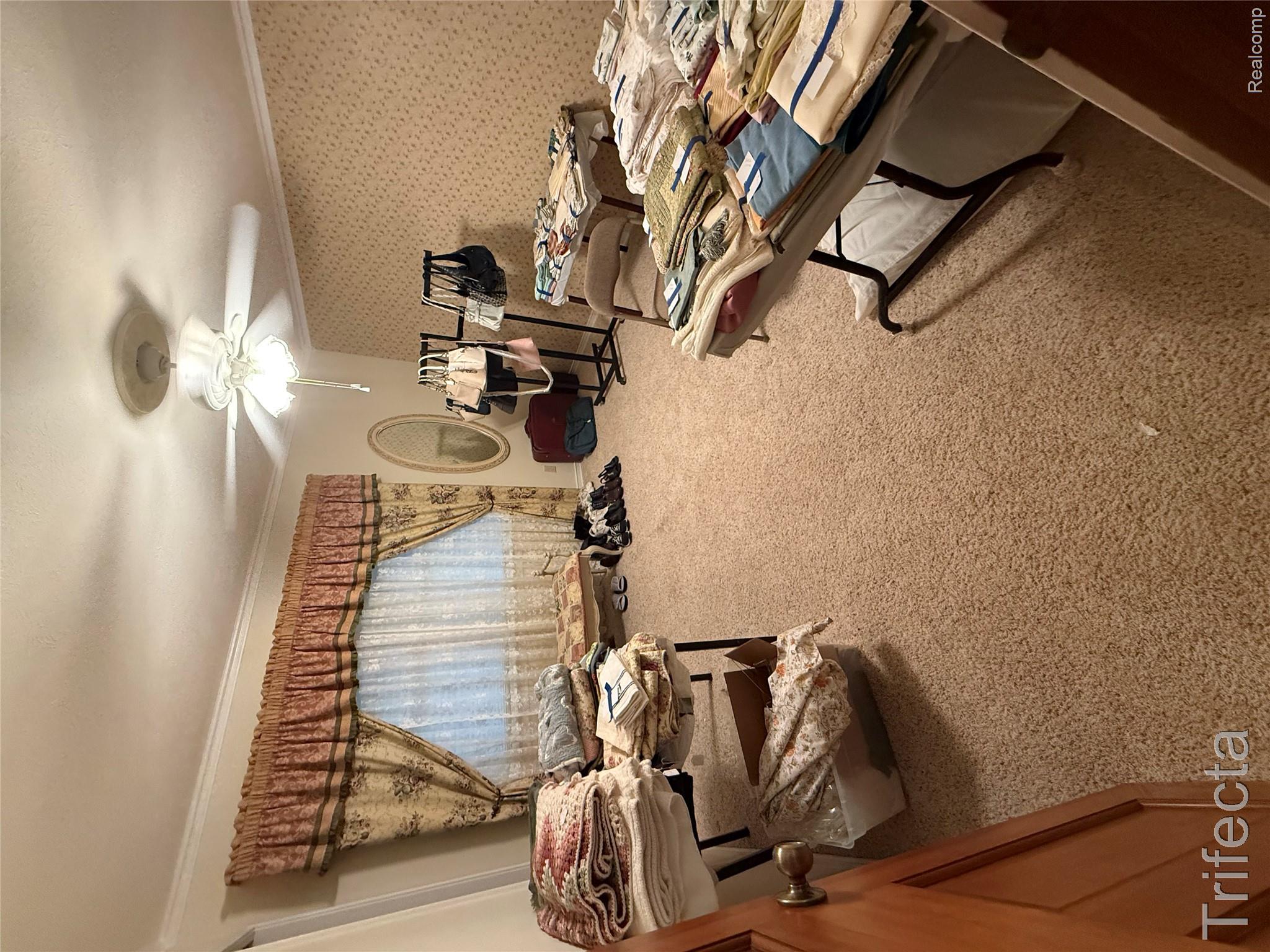 16019 Rivershore Lane Property Photo 7