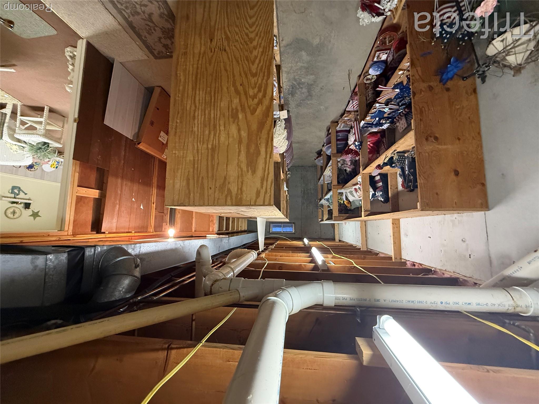 16019 Rivershore Lane Property Photo 14