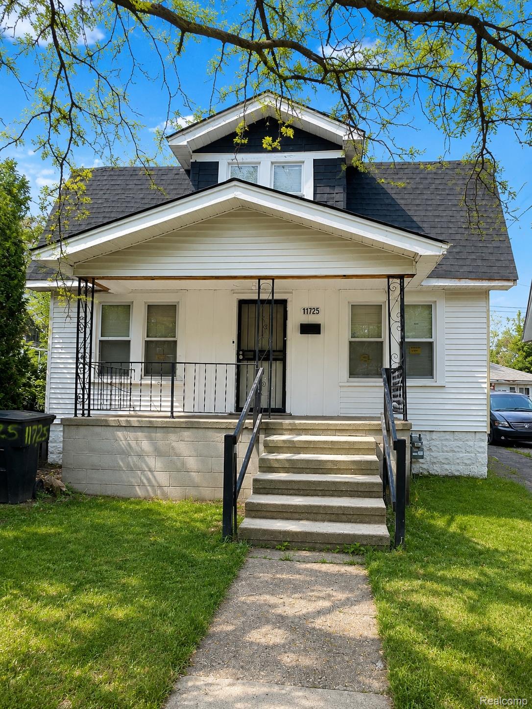 11725 Yellowstone Street Property Photo 1