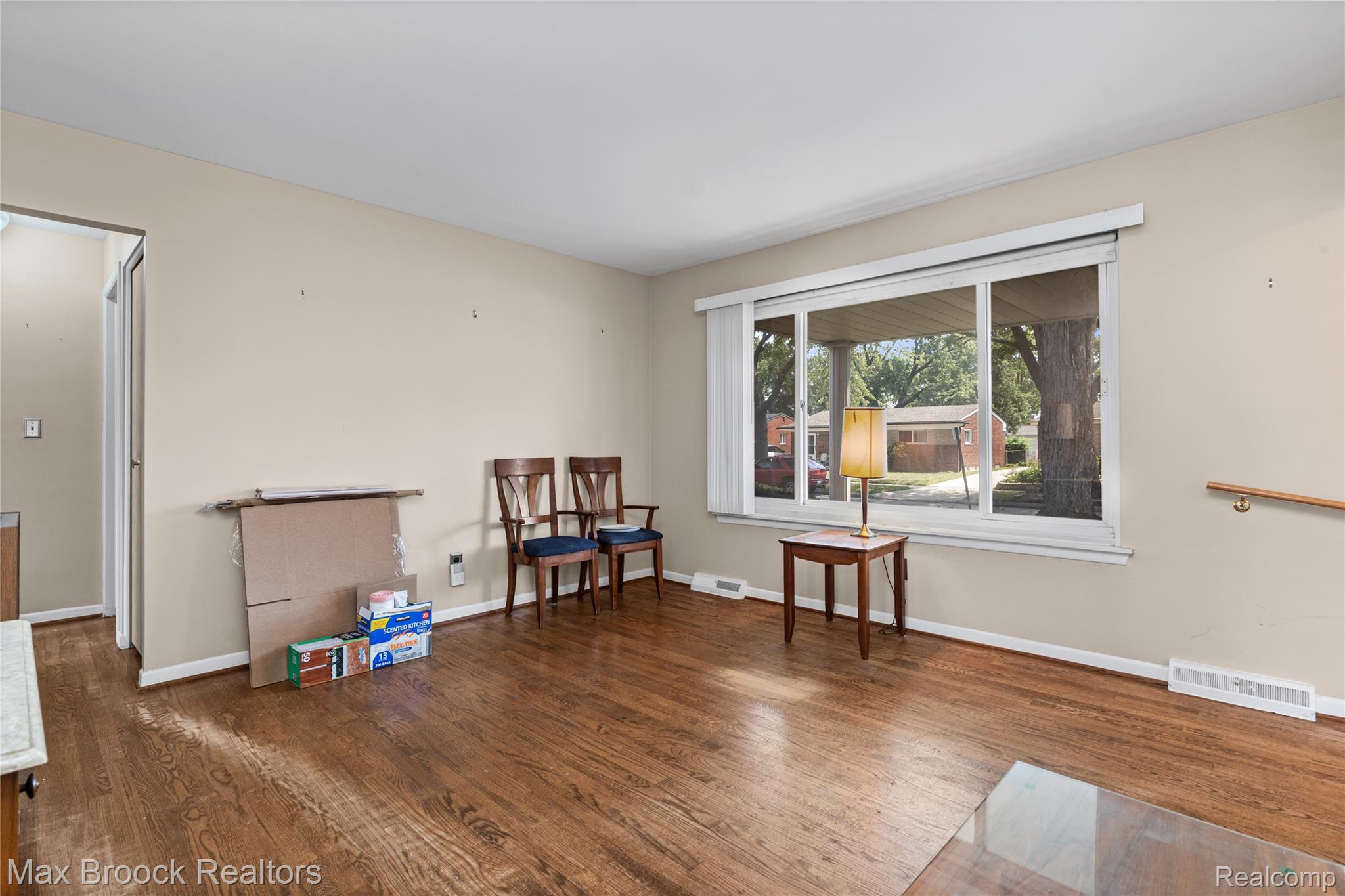 1573 Westbrook Drive Property Photo 8