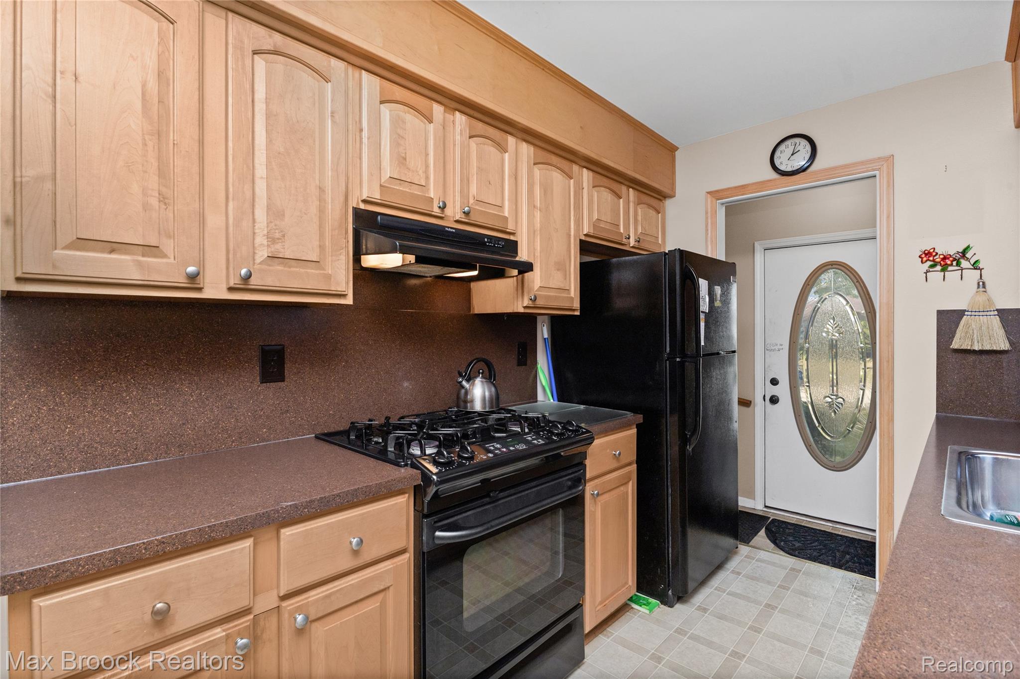 1573 Westbrook Drive Property Photo 13