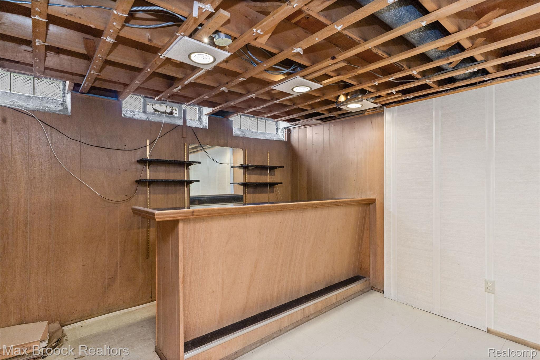 1573 Westbrook Drive Property Photo 32