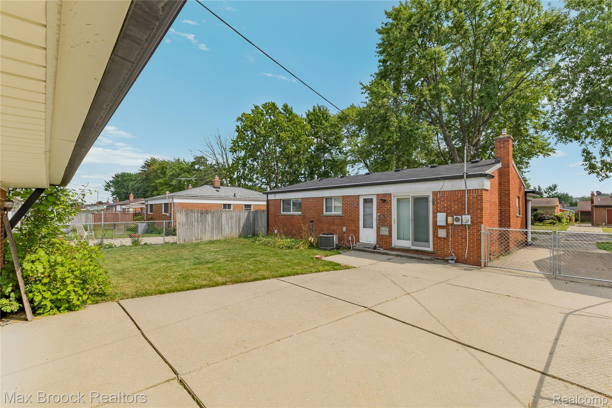 1573 Westbrook Drive Property Photo 42