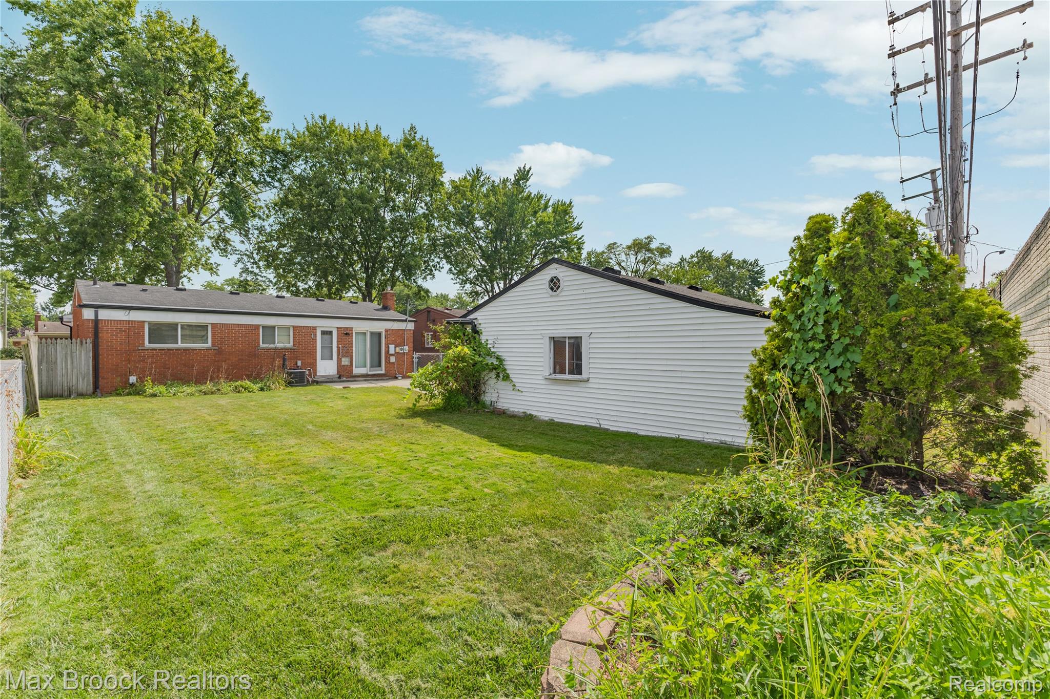 1573 Westbrook Drive Property Photo 45