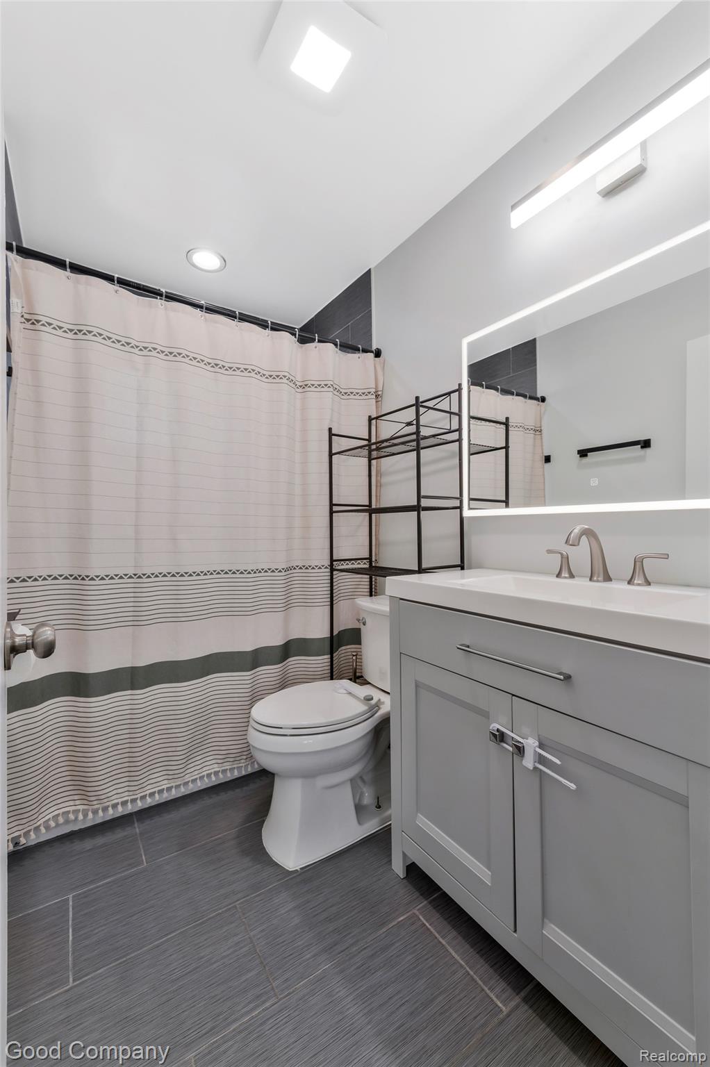21605 Barton Street Property Photo 19