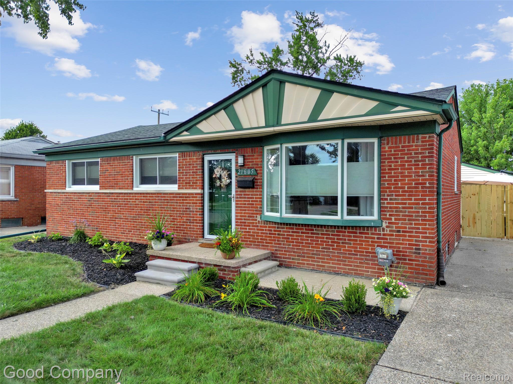 21605 Barton Street Property Photo 31
