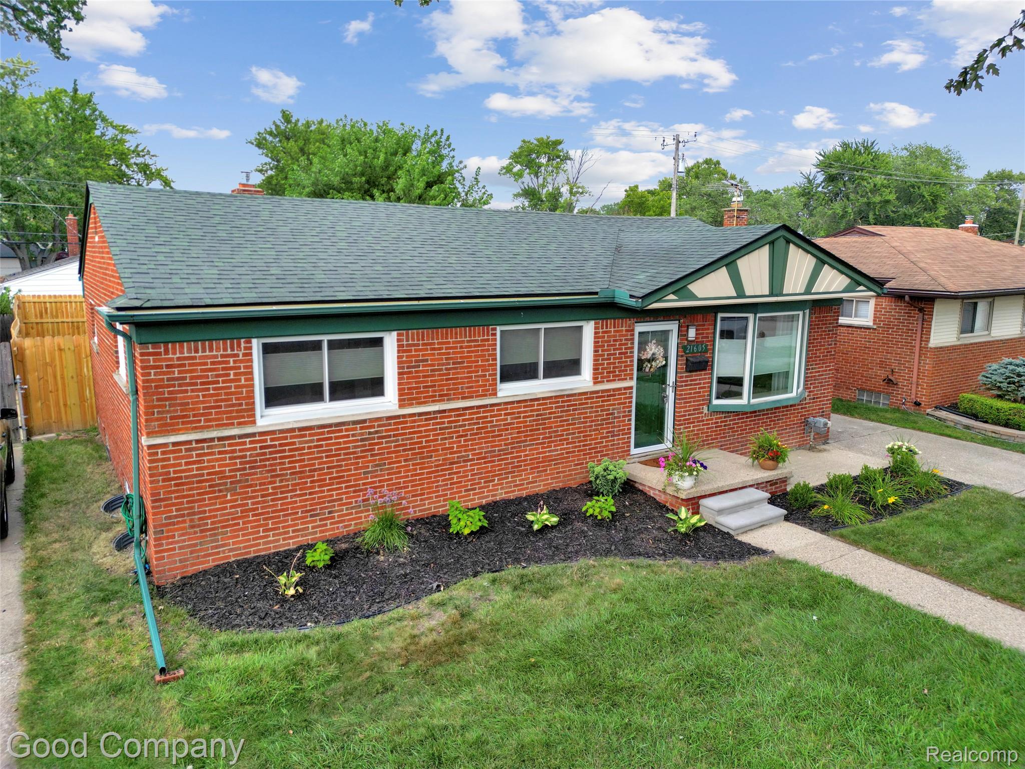 21605 Barton Street Property Photo 33